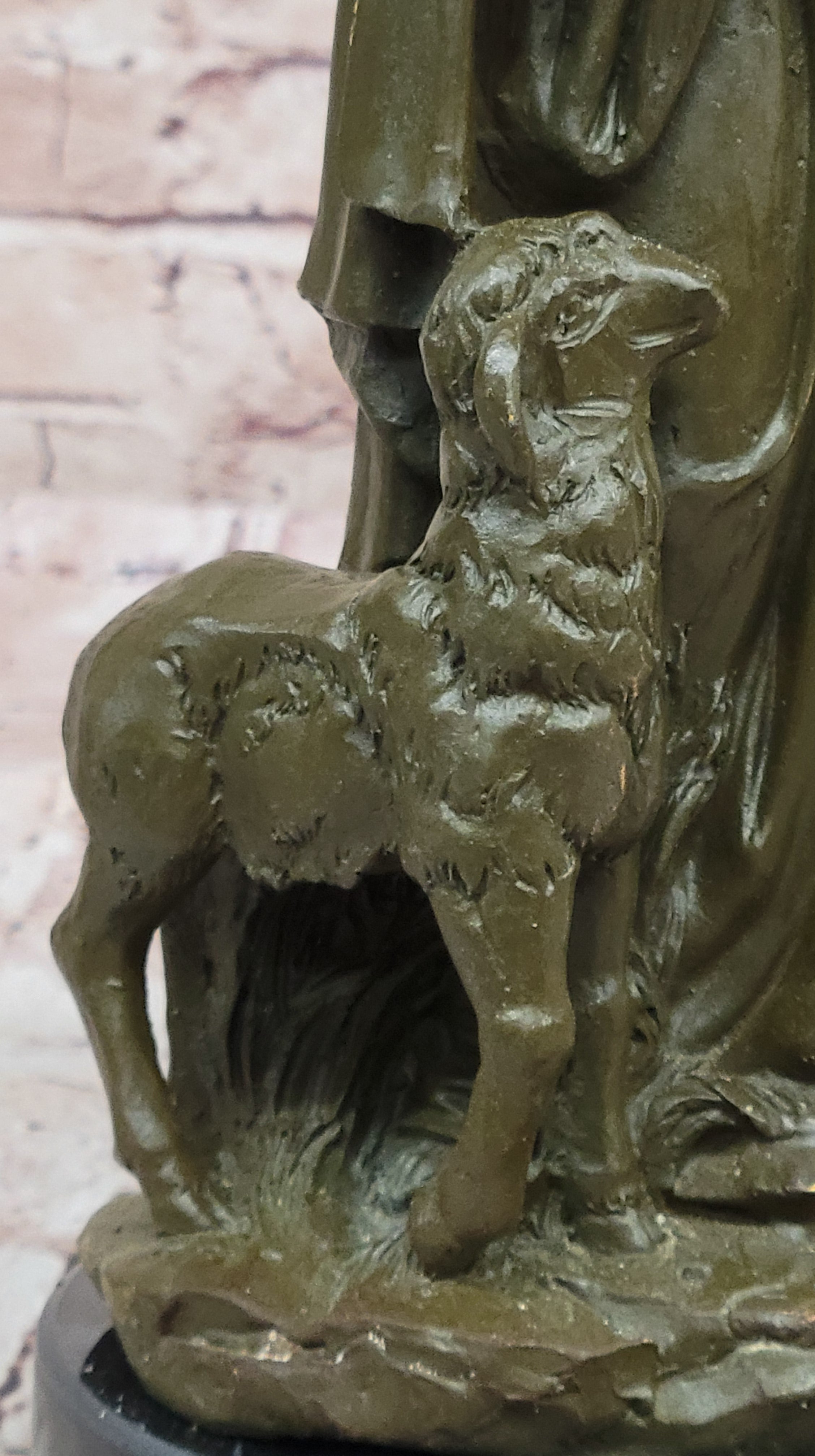 Christian Jesus Holding Lamb Bronze Statue – Home Church Decoration Figurine