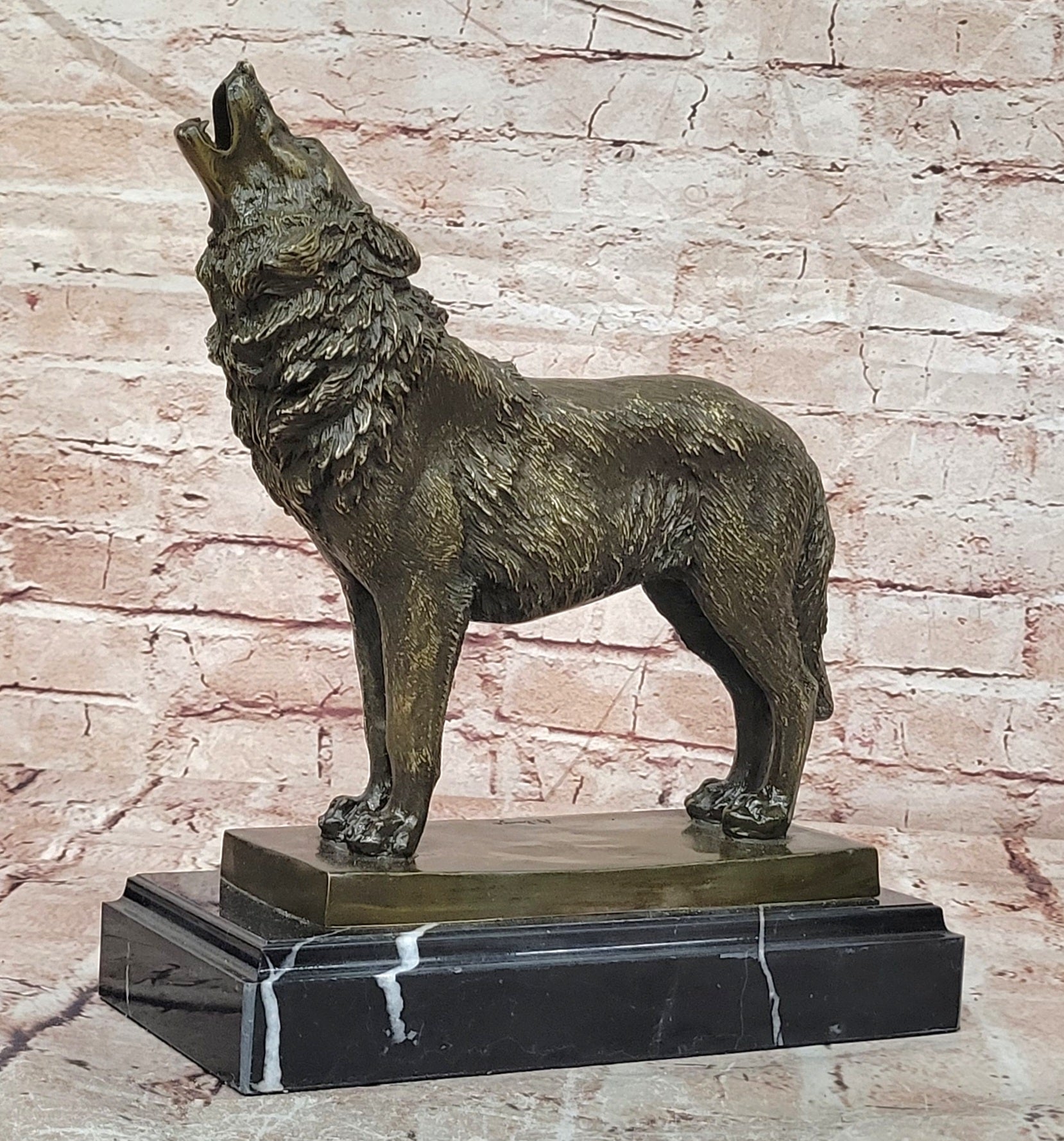 Bronze Full Moon Wolf Statue Howling Wildlife Sculpture Fine Art Figurine