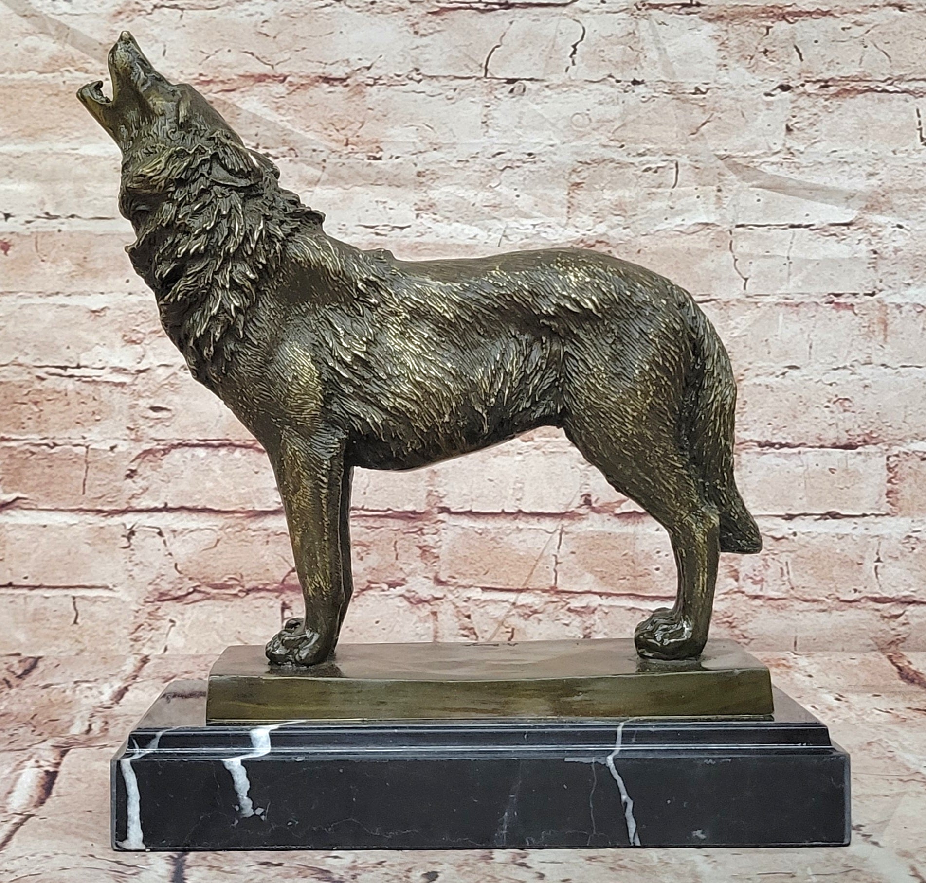 Bronze Full Moon Wolf Statue Howling Wildlife Sculpture Fine Art Figurine