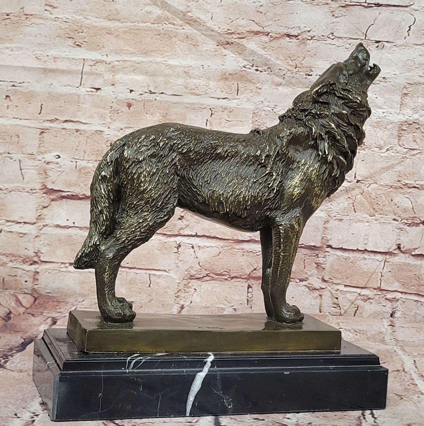 Bronze Full Moon Wolf Statue Howling Wildlife Sculpture Fine Art Figurine