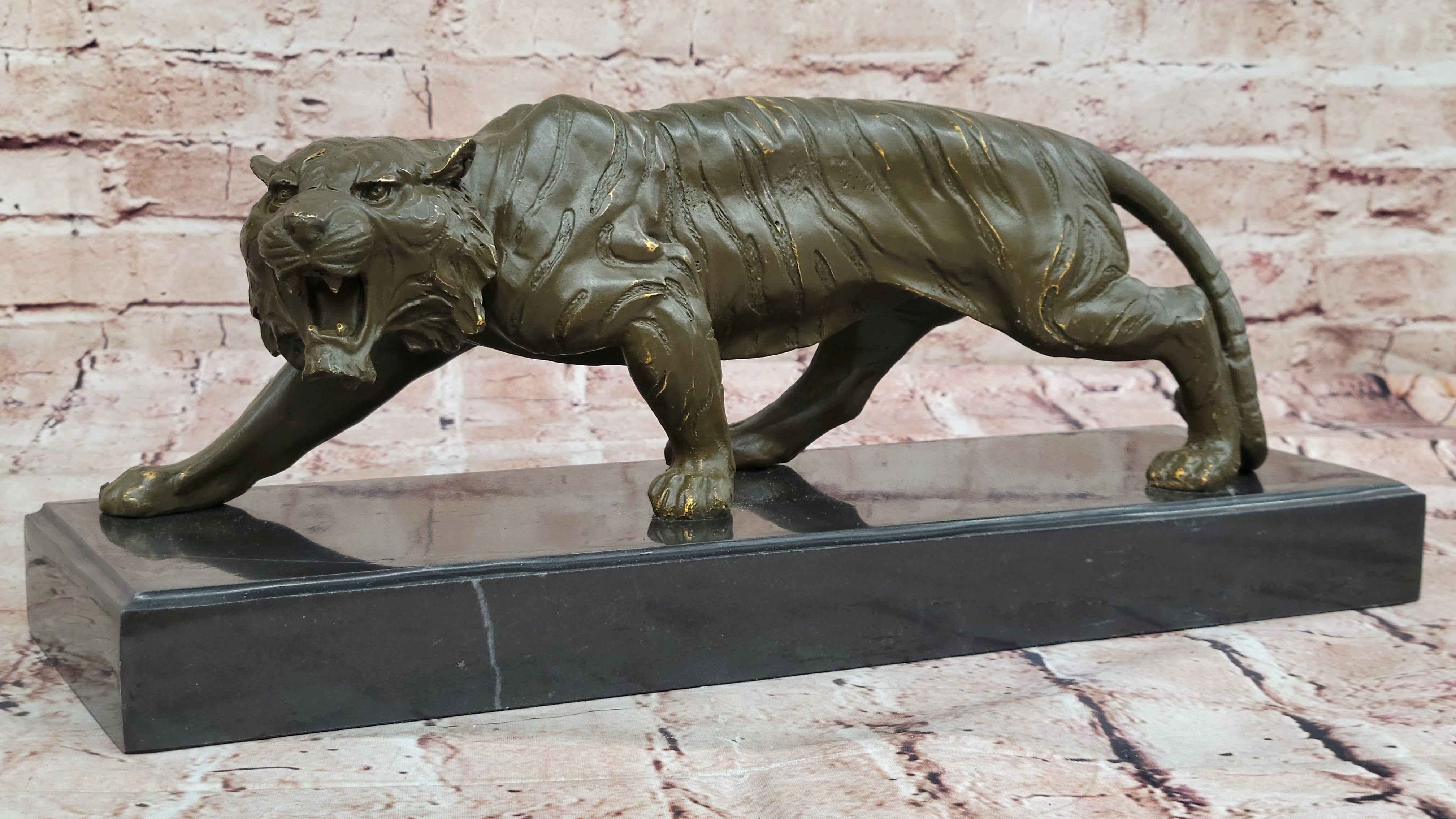 Bronze Animal Tiger Sculpture Wildlife Statue Big Cat Figurine Office Art Home Decoration