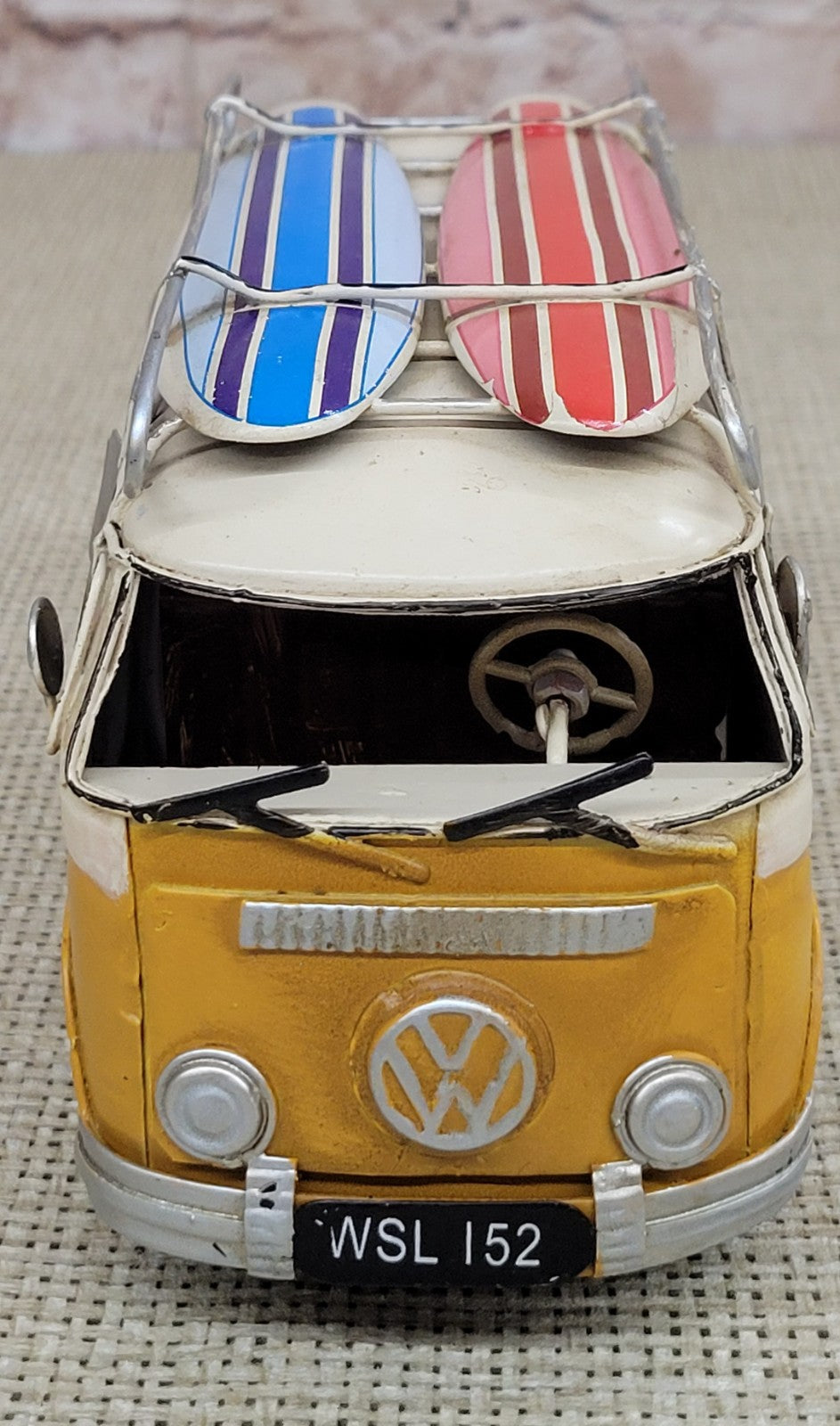 EUROPEAN FINERY VINTAGE METAL VW BUS MODEL W/SURFBOARDS 1:20-SCALE ARTWORK STATUE