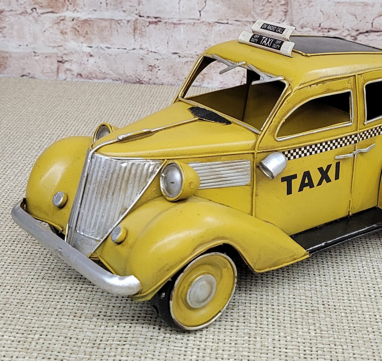 High Quality Iron Crafts Black Retro Taxi Car Model Handmade Metal Decorative