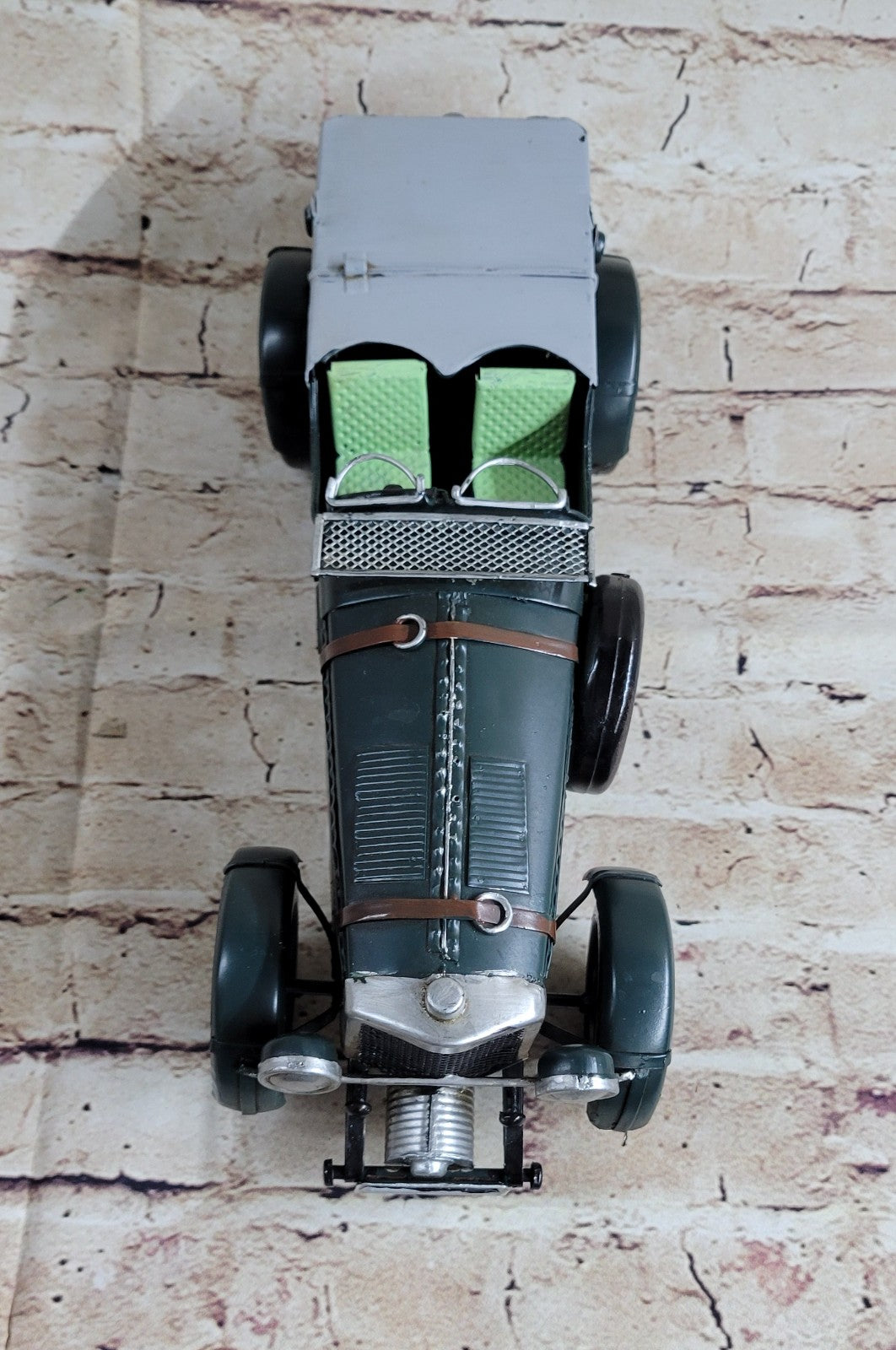 Green 1:10 Scale Blower NO.8 Diecast Bentley Speed Model Vintage Toy Artwork