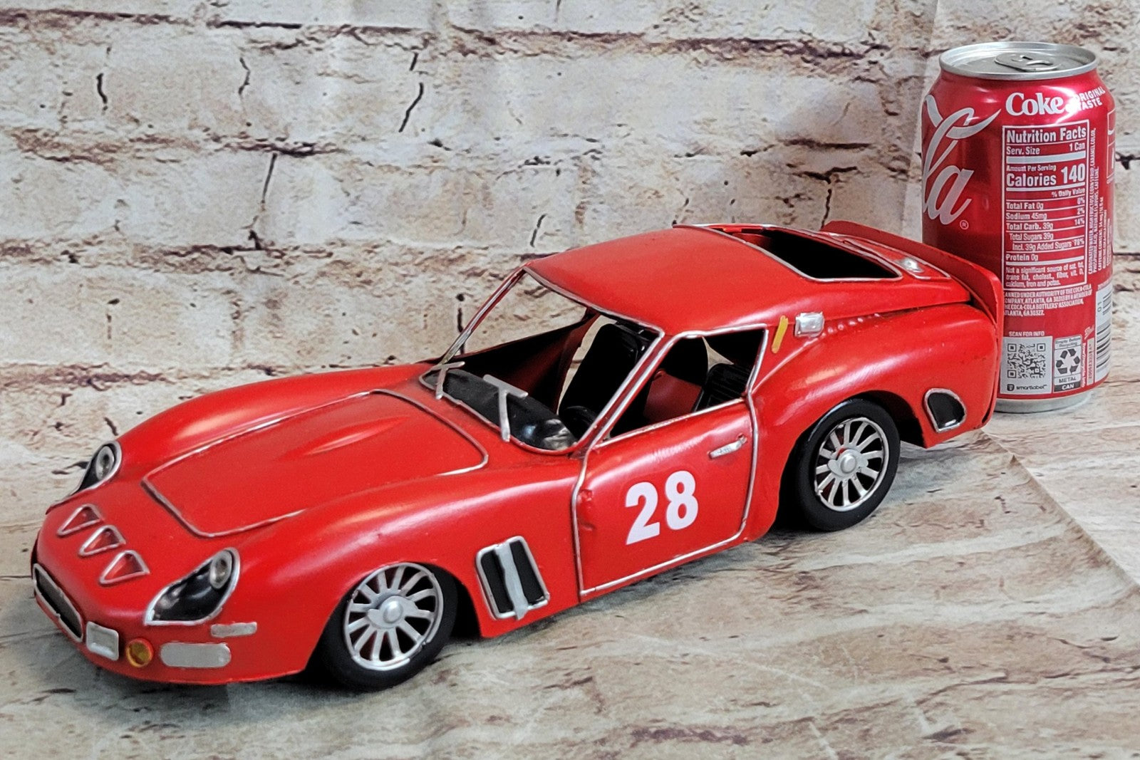 Collector Edition 1962 RED FERRARI 250 GTO COUPE Home Office Decoration
