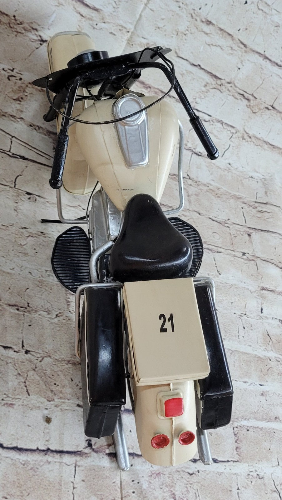 European Finery 1:10 Harley Police MOTORCYCLE BIKE DIECAST MODEL Artwork