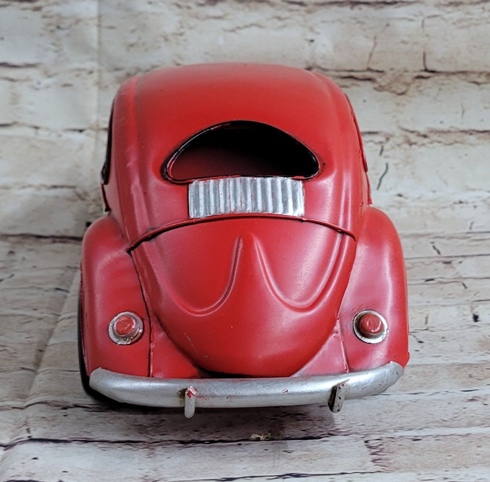 Hand Made Old Decor Volkswagen Beetle Die-Cast Metal Tinplate Artwork Sale