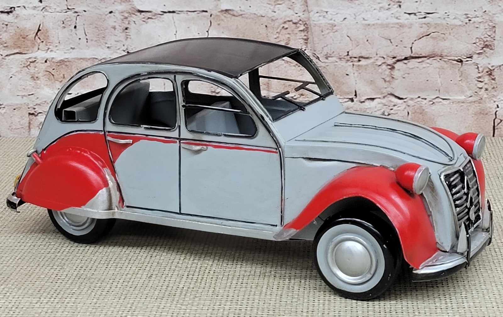 Handcrafted Detailed Vintage 1950 Citroen 2CV Car Automobile Hot Cast Decor Art