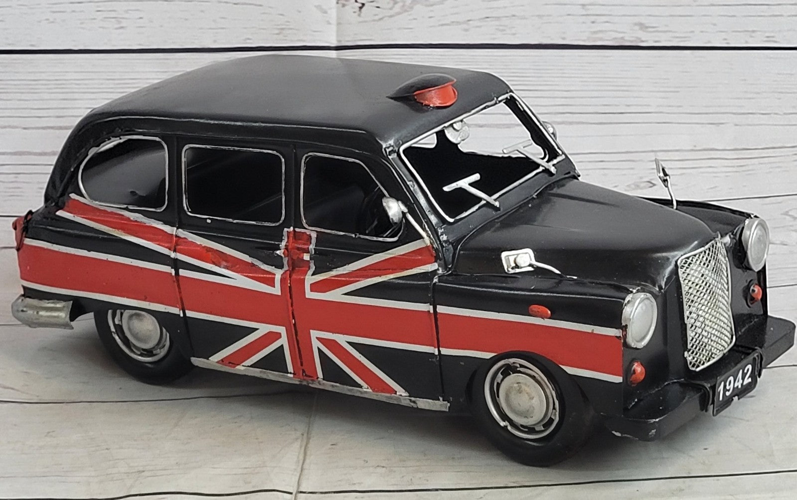 European Bronze Finery 1:12 Scale 1966 Austin with GB flag Tinplate Model Decor
