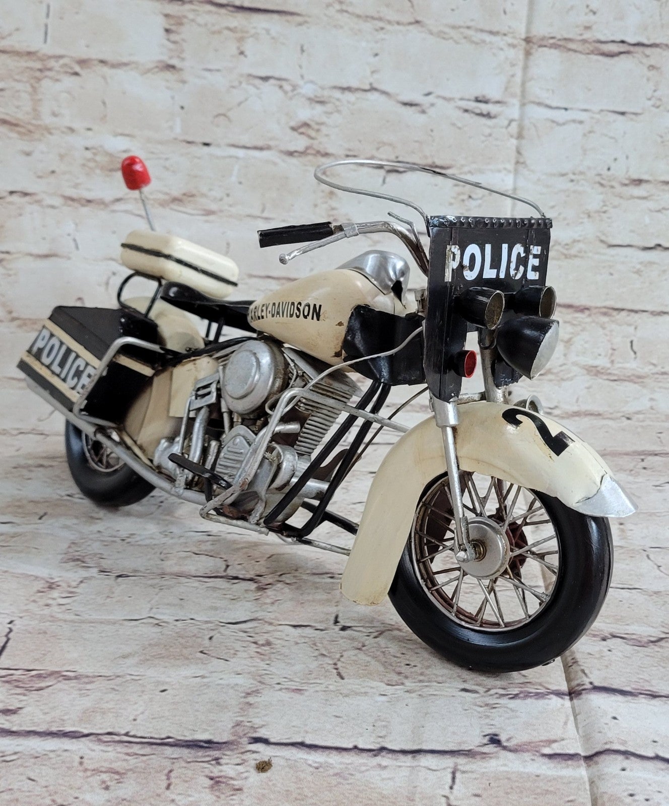 Buy European Finery 1:10 Harley Police Motorcycle Diecast Model – Vintage Bike Artwork for Decor