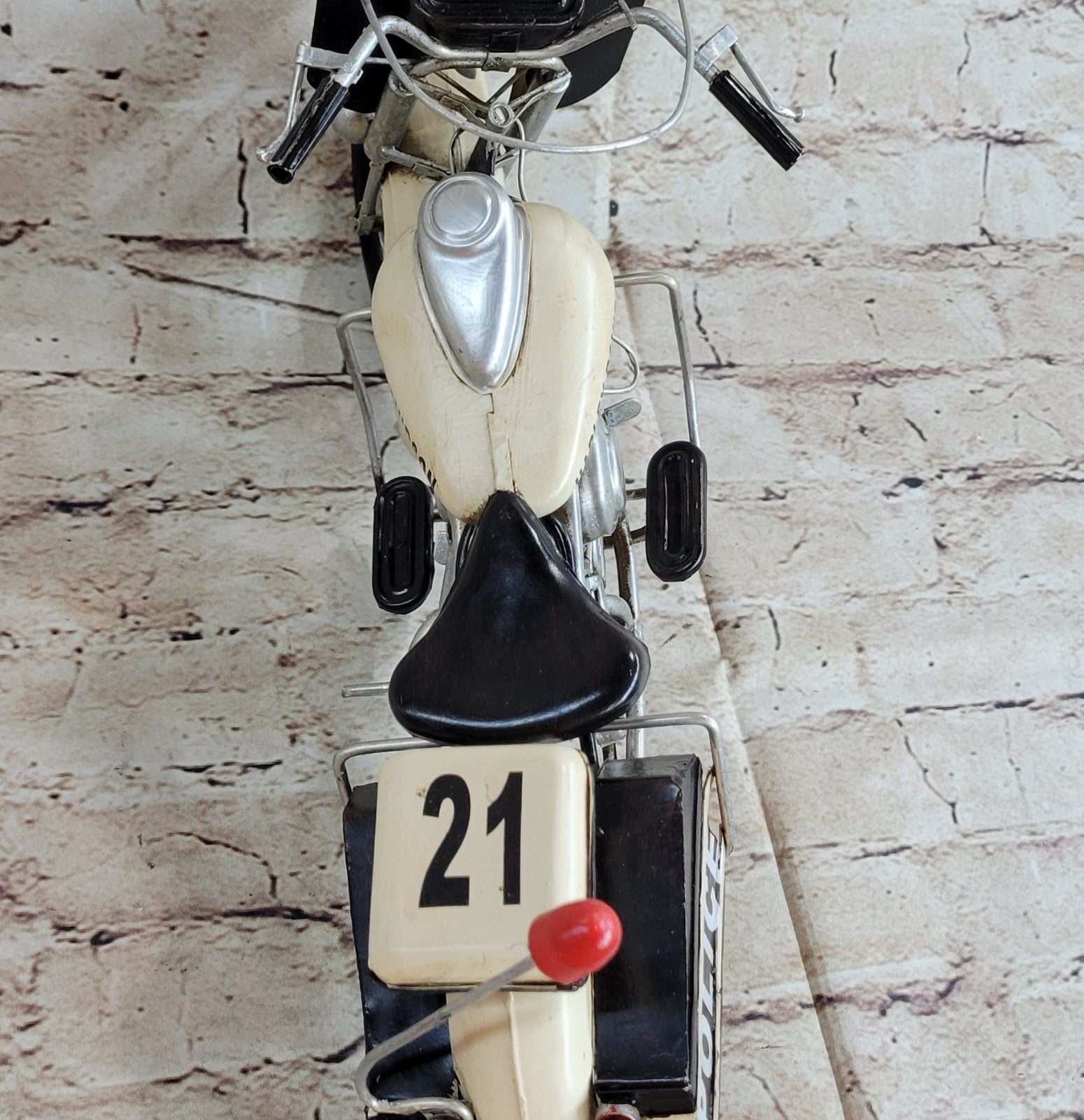 Buy European Finery 1:10 Harley Police Motorcycle Diecast Model – Vintage Bike Artwork for Decor