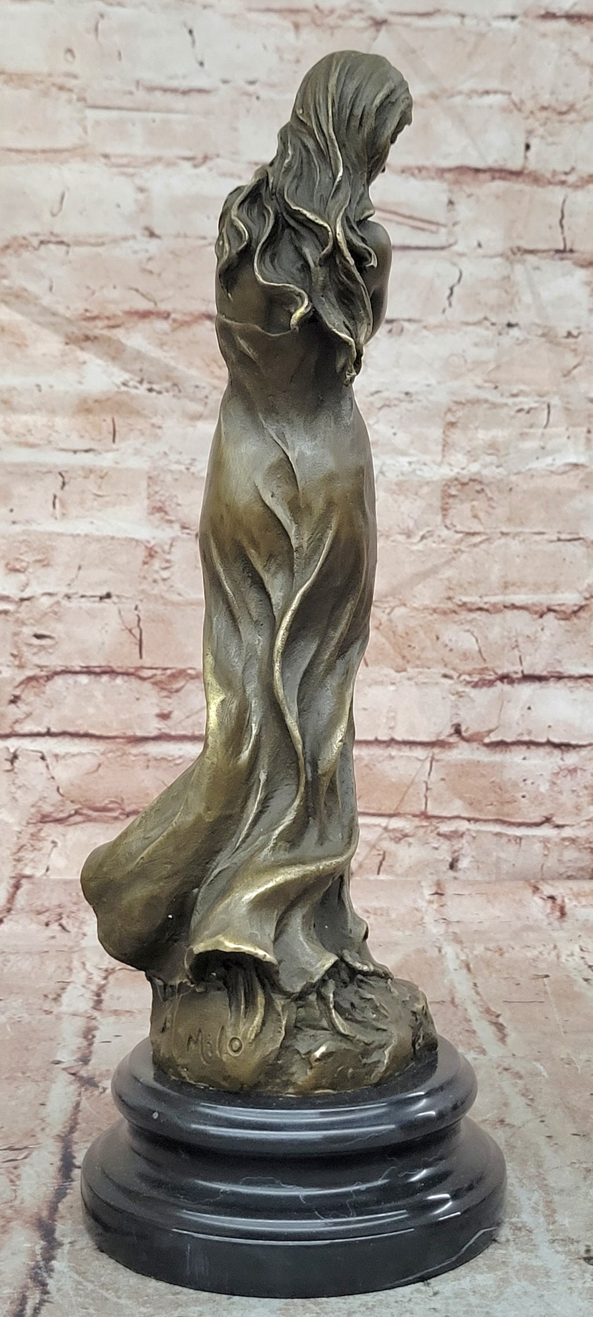 Sensual Female Bronze Sculpture in Art Deco Style | Handcrafted Statue by Milo | Lost Wax Technique