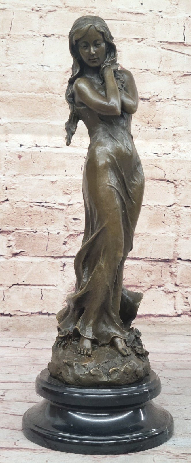Sensual Female Bronze Sculpture in Art Deco Style | Handcrafted Statue by Milo | Lost Wax Technique