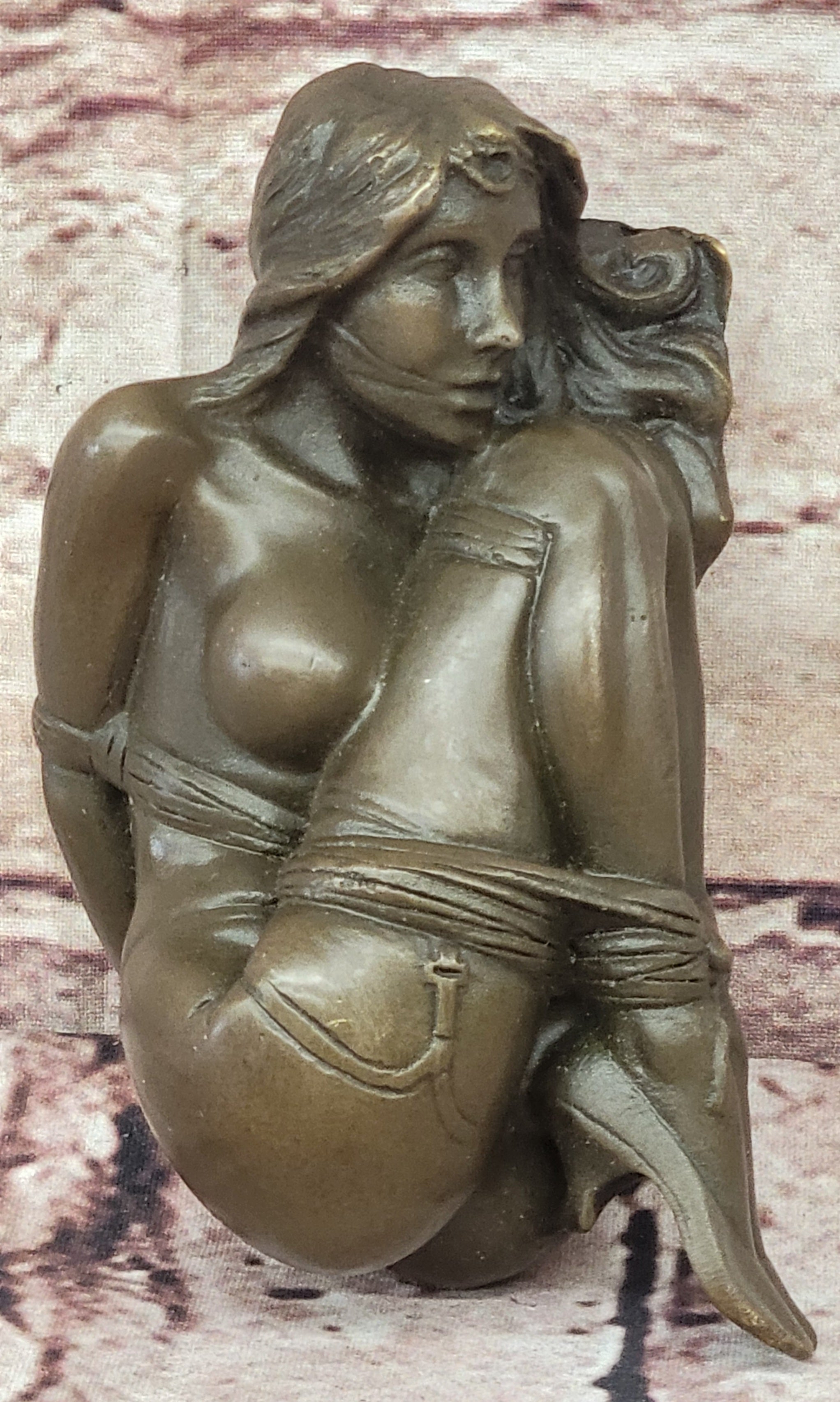 Bondage Girl Chantal - Erotische Sex-Bronze - signiert Original Milo Sculpture