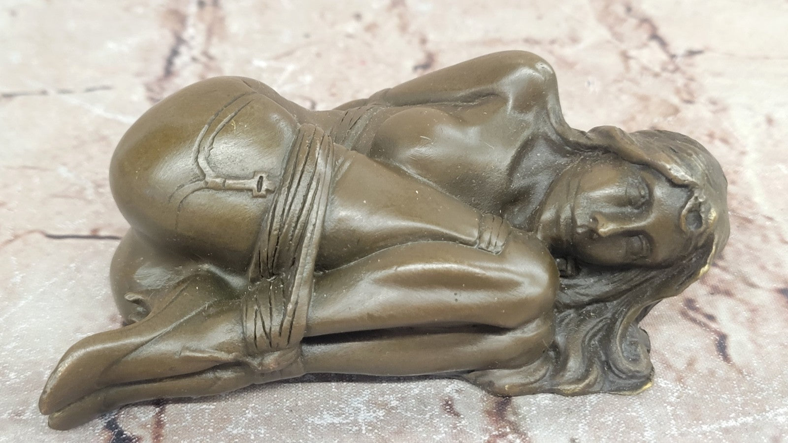 Bondage Girl Chantal - Erotische Sex-Bronze - signiert Original Milo Sculpture