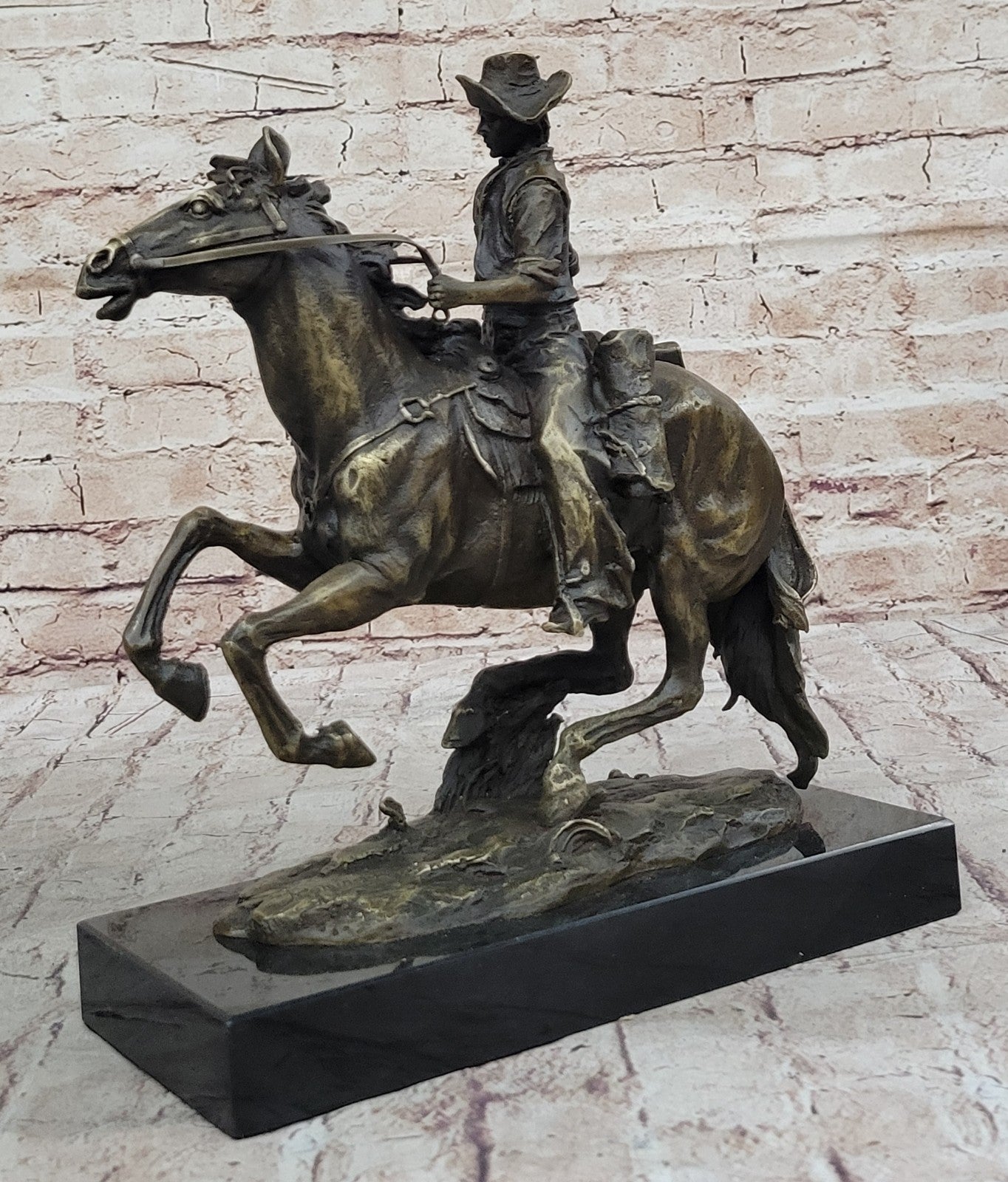 Bronze Sculpture Cowboy on Horse With Rifle Remington Tribute Statue Figurine