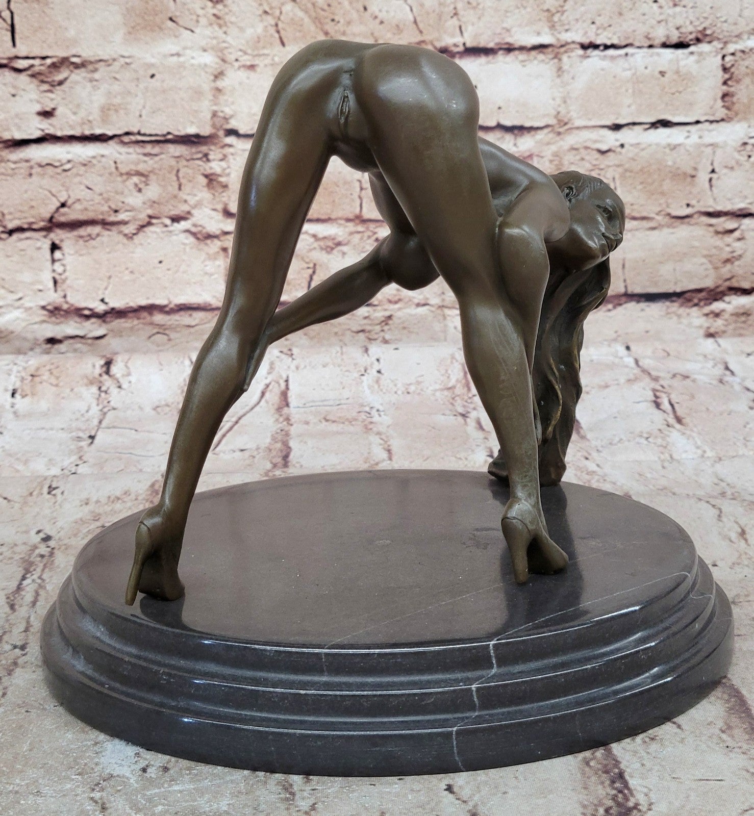 Exquisite Nude Bronze Female Figurine – Erotic Woman Sculpture by Mavchi