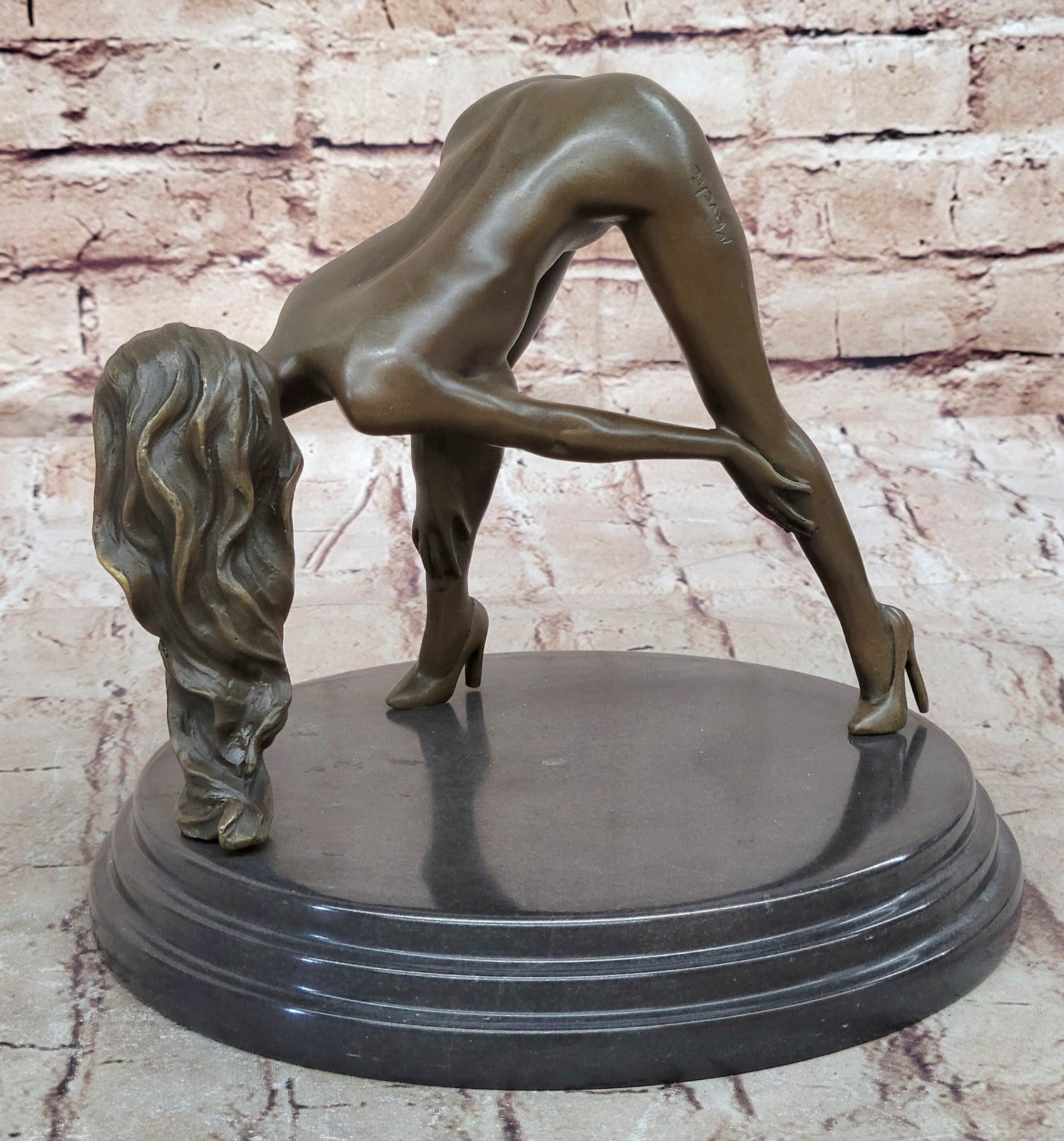 Exquisite Nude Bronze Female Figurine – Erotic Woman Sculpture by Mavchi