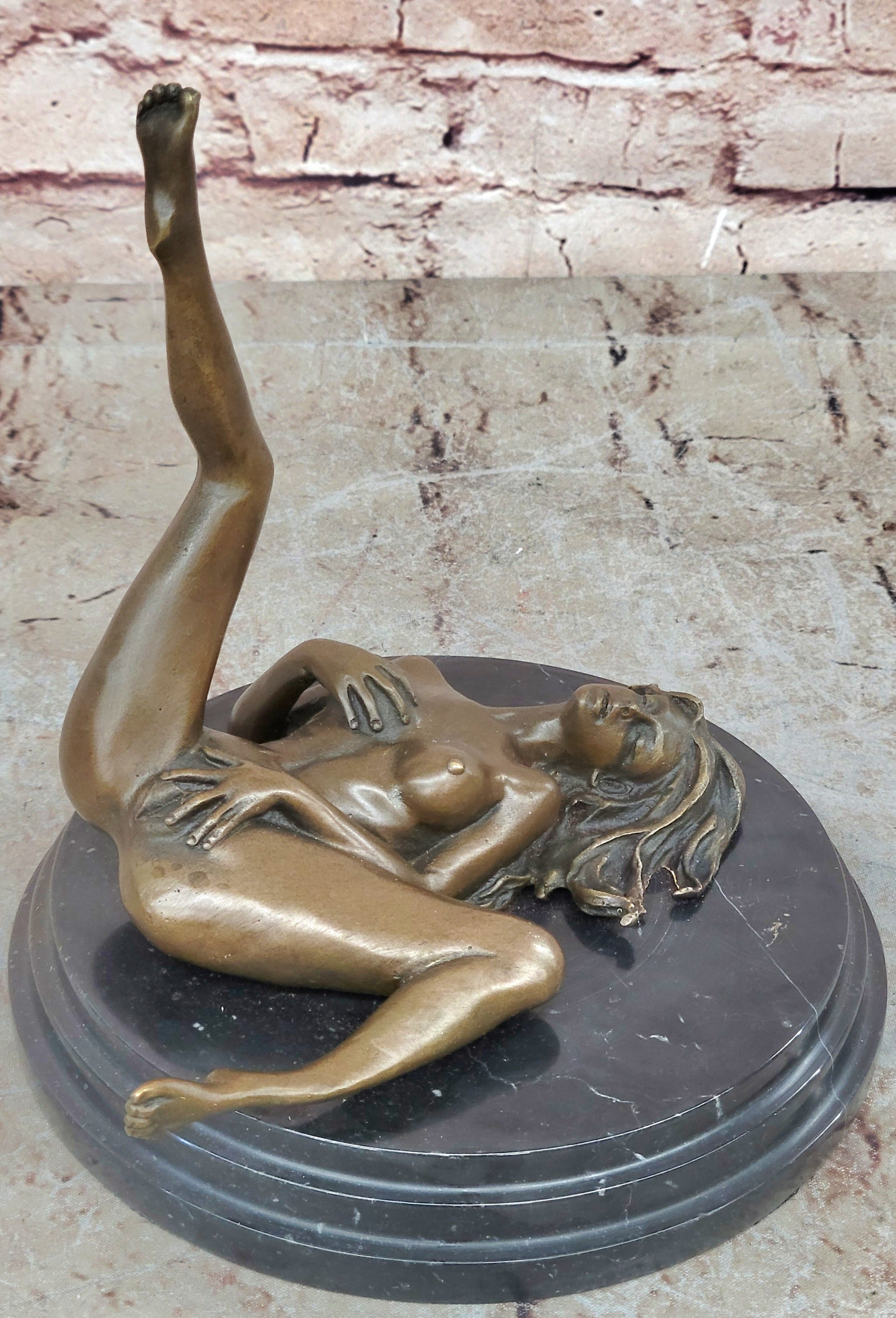 Handcrafted Collectible Erotic Nude Woman Bronze Artwork Figurine Figure Decor