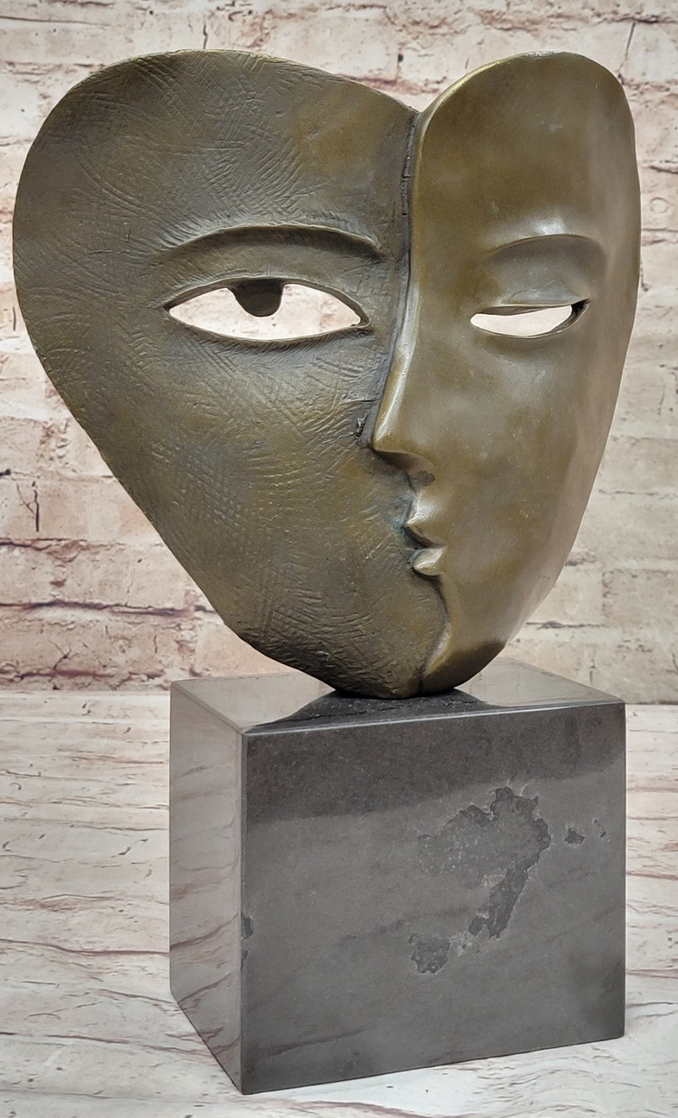 “Lovers” by Picasso – Abstract Modern Bronze Sculpture on Marble Base