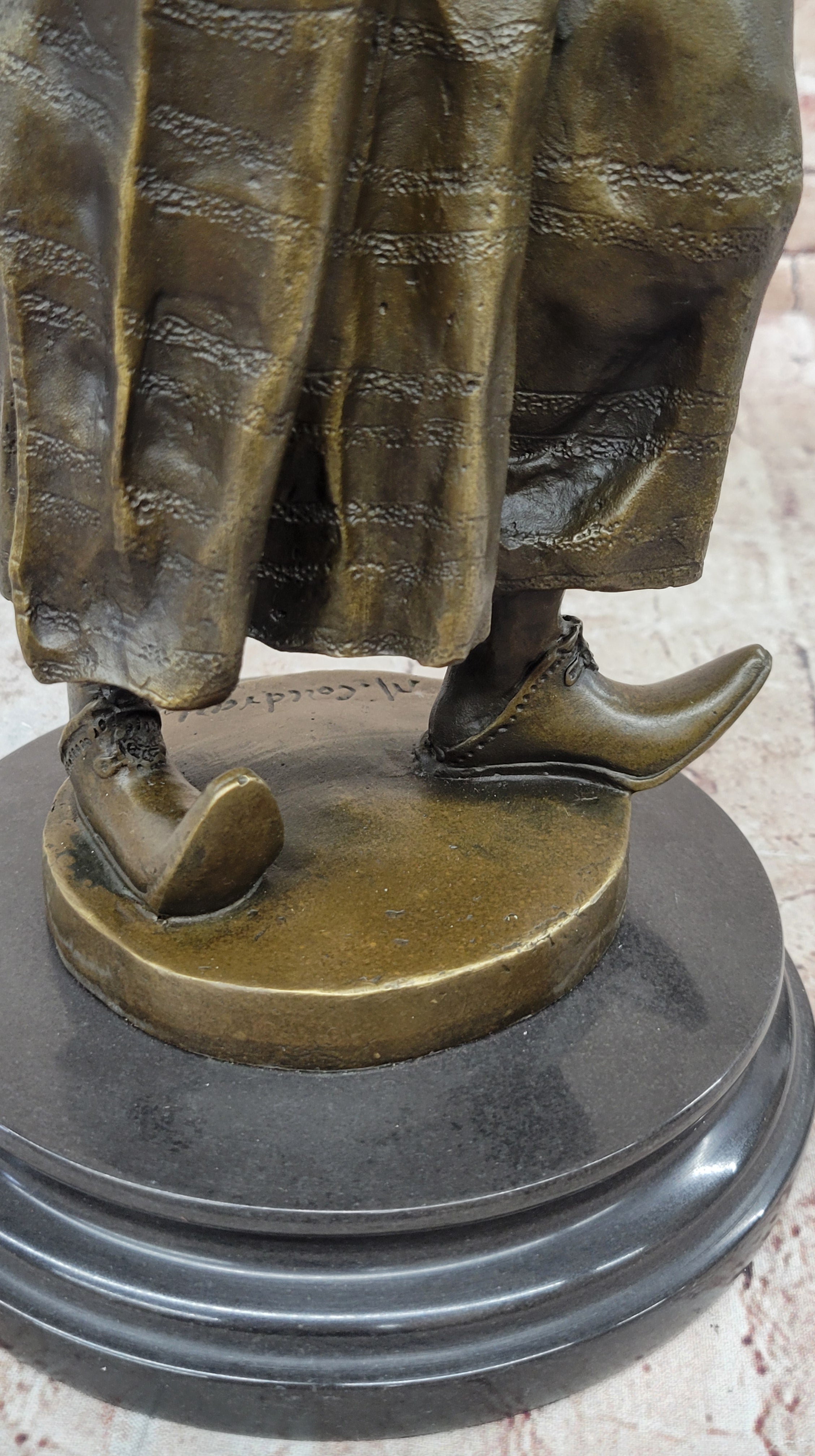 100% Pure Genuine Bronze Sculpture of Arab Guy – Middle Eastern Man Statue Figure Sale