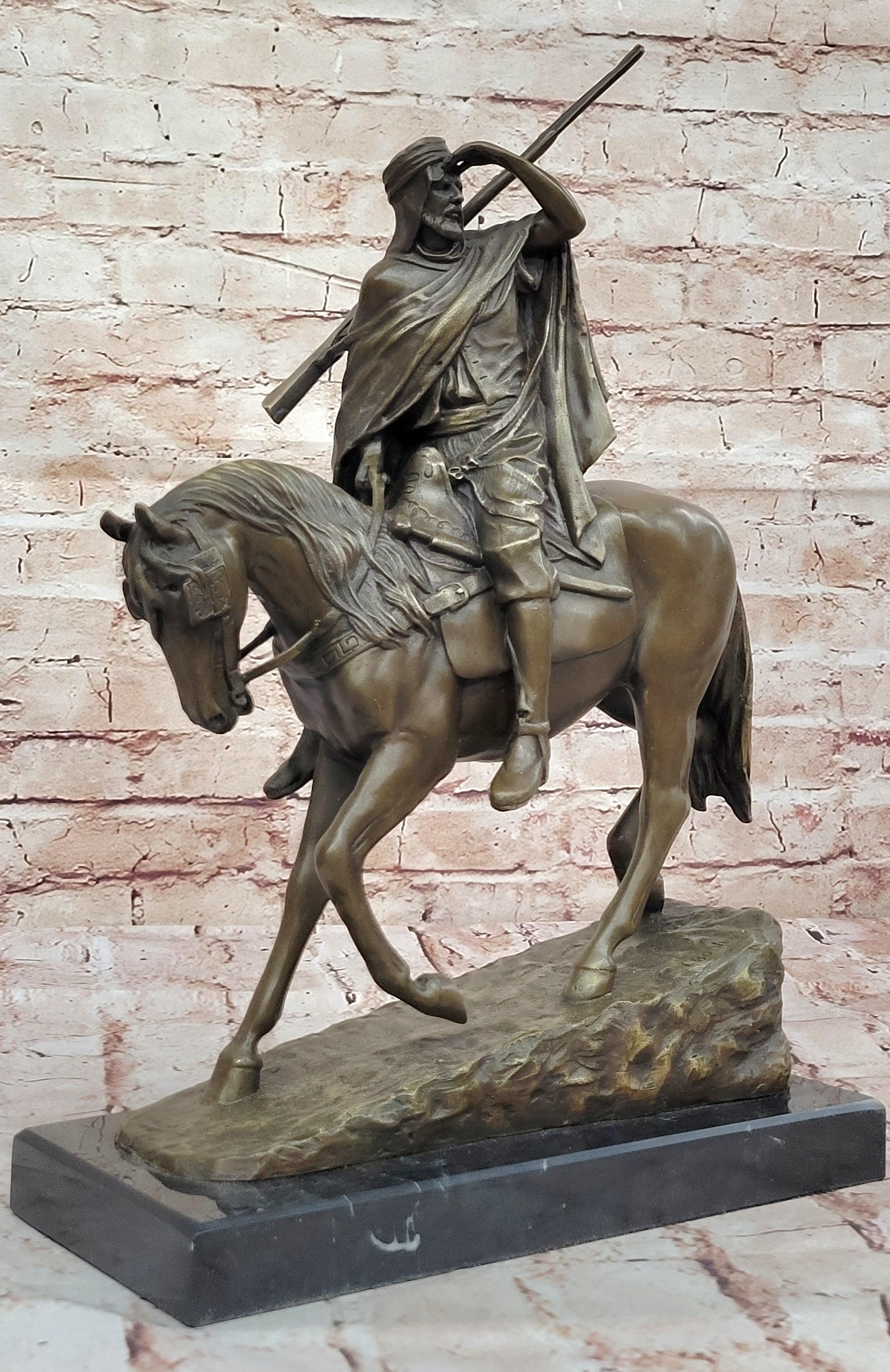 Art Deco Hot Cast Middle Eastern Man Riding Horse Bronze Masterpiece Figurine