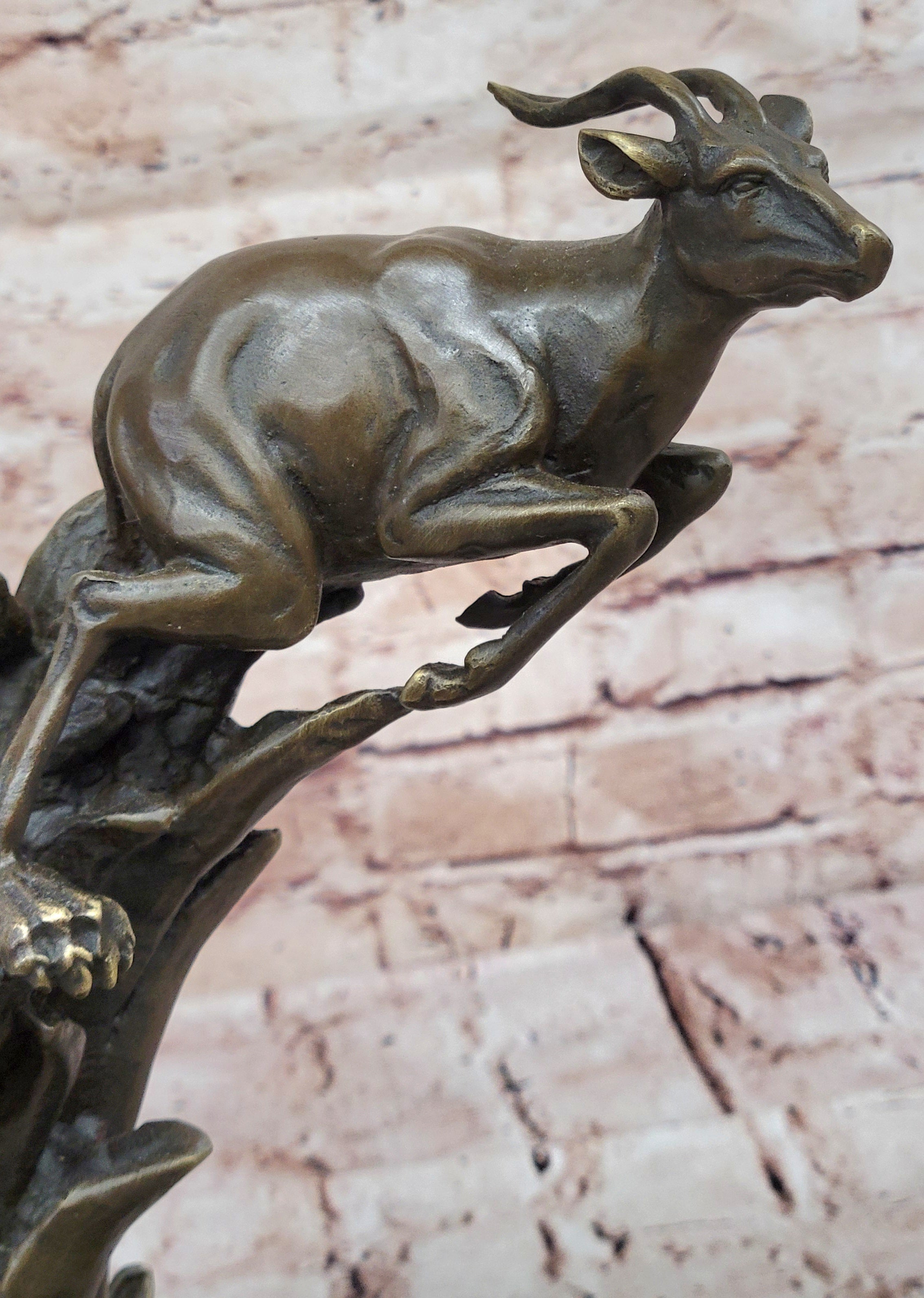 Confrontation between Mountain Lion and Gazelle Hot Cast Bronze Sculpture