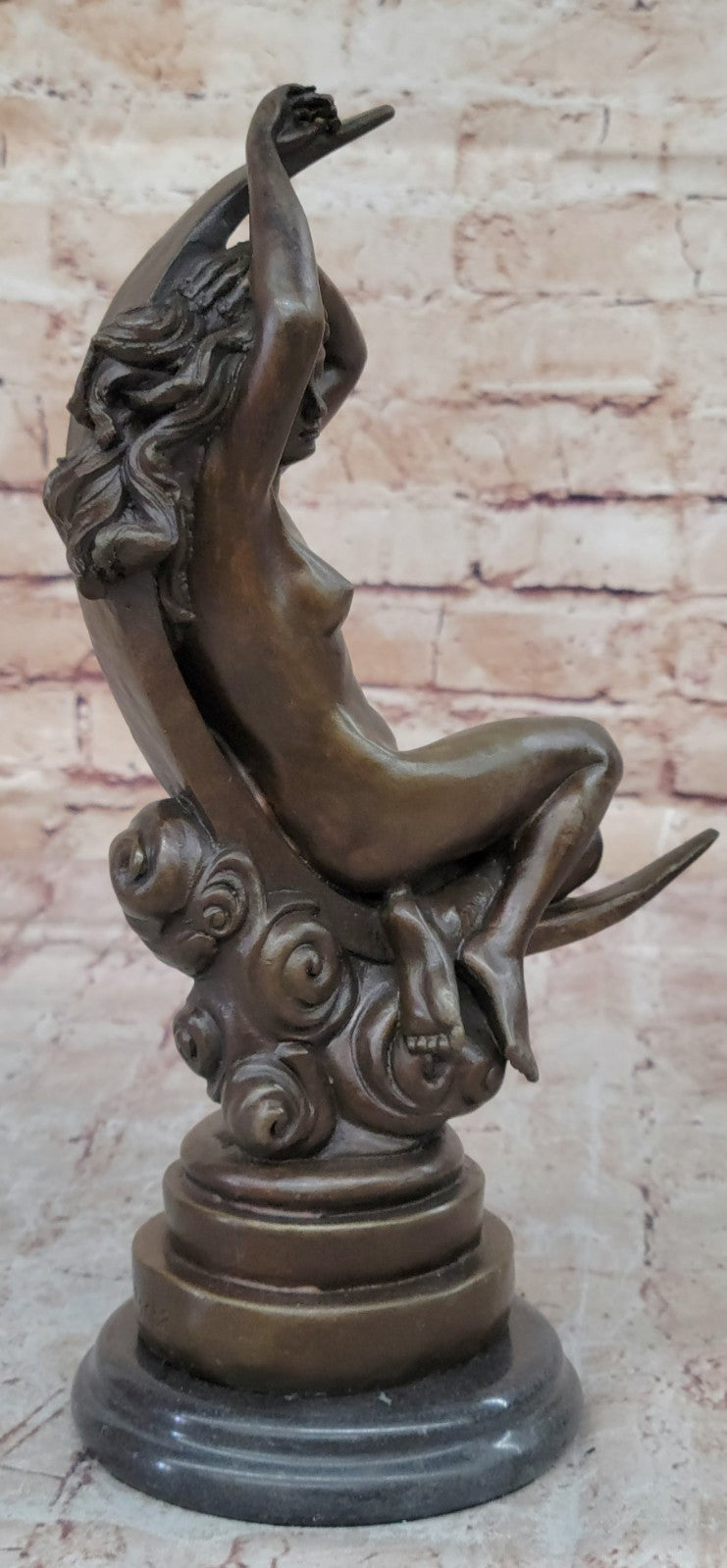 Roche Nude Woman Sitting on Moon Bronze Statue Hot Casr Classic Sculpture Decor