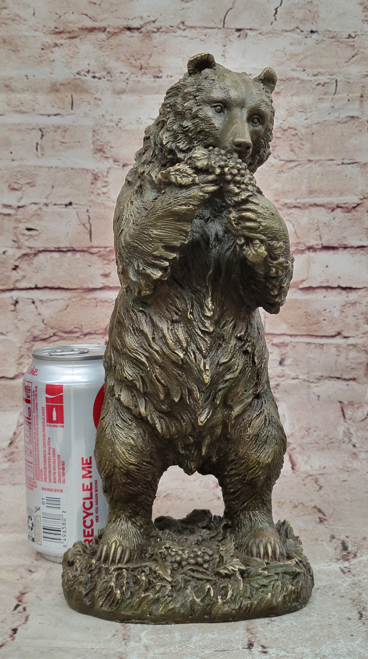 Kodiak Grizzly Bear Lodge Wildlife Lodge Artwork Bronze Statue Sculpture Figure