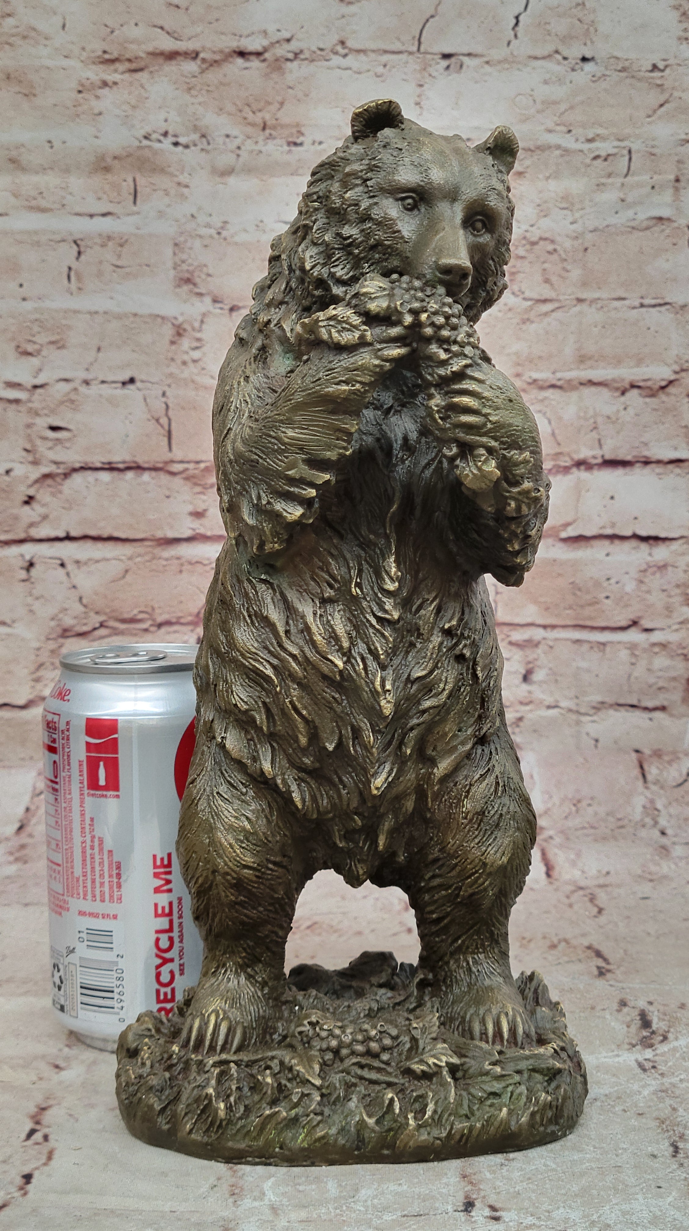 Kodiak Grizzly Bear Lodge Wildlife Lodge Artwork Bronze Statue Sculpture Figure