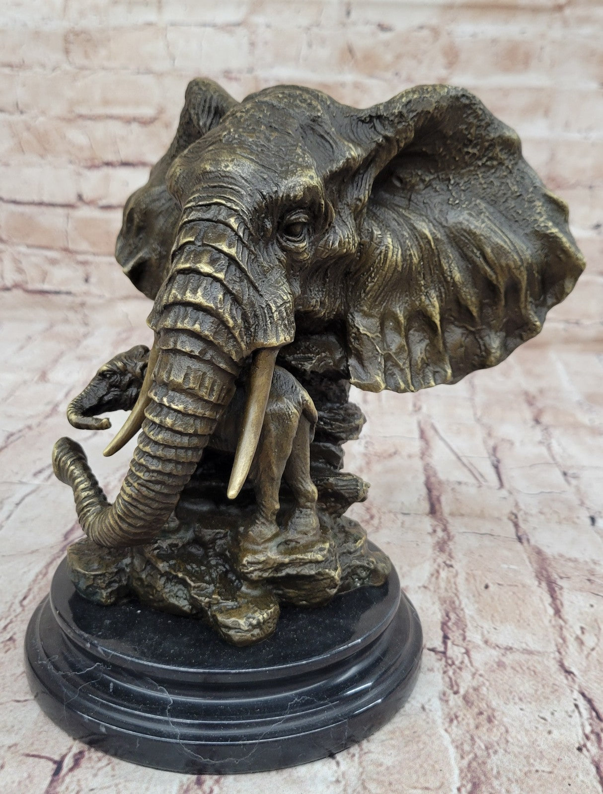 Bronze Sculpture Mother African Elephant and Baby Hot Cast Made by Lost Wax Deal