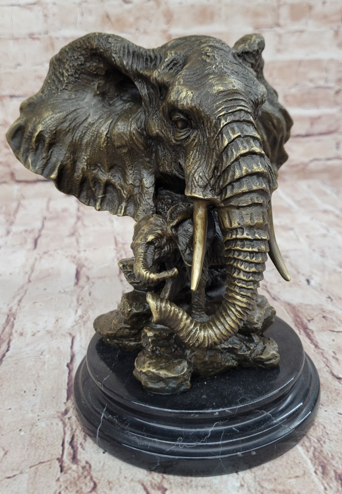Bronze Sculpture Mother African Elephant and Baby Hot Cast Made by Lost Wax Deal