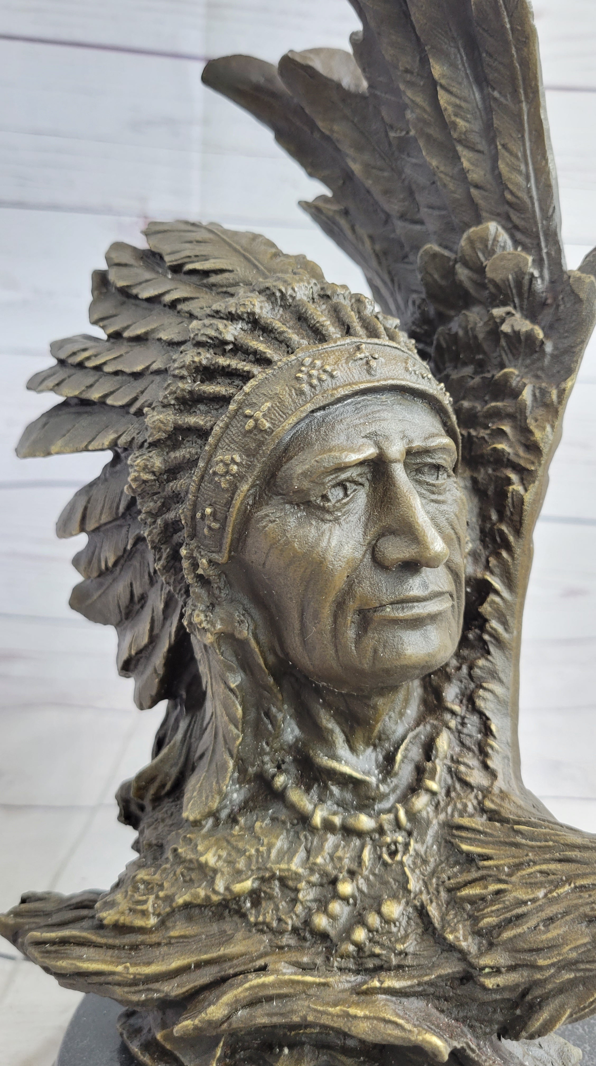Western Art Hand Made Indian Warrior Chief Bust Bronze Sculpture Figurine Figure