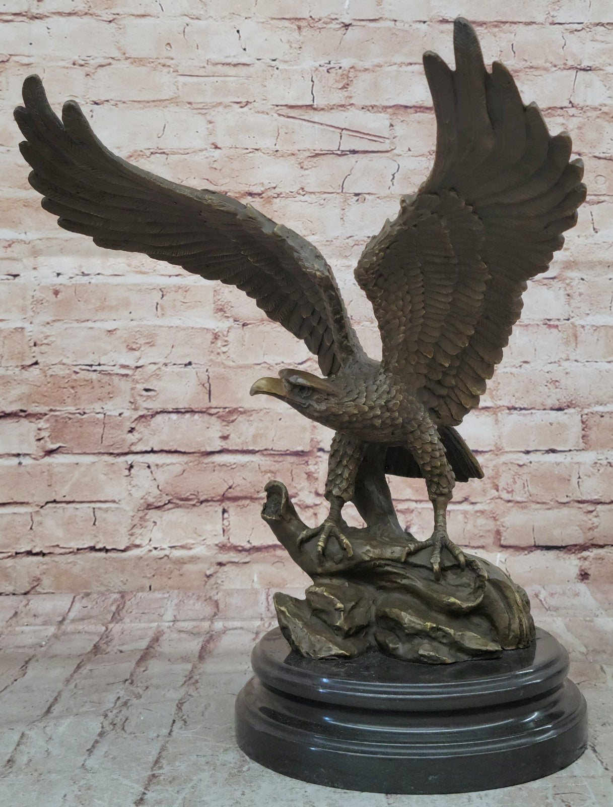 Handcrafted bronze sculpture SALE Deco Art Eagle Bald American Hawk Size Life