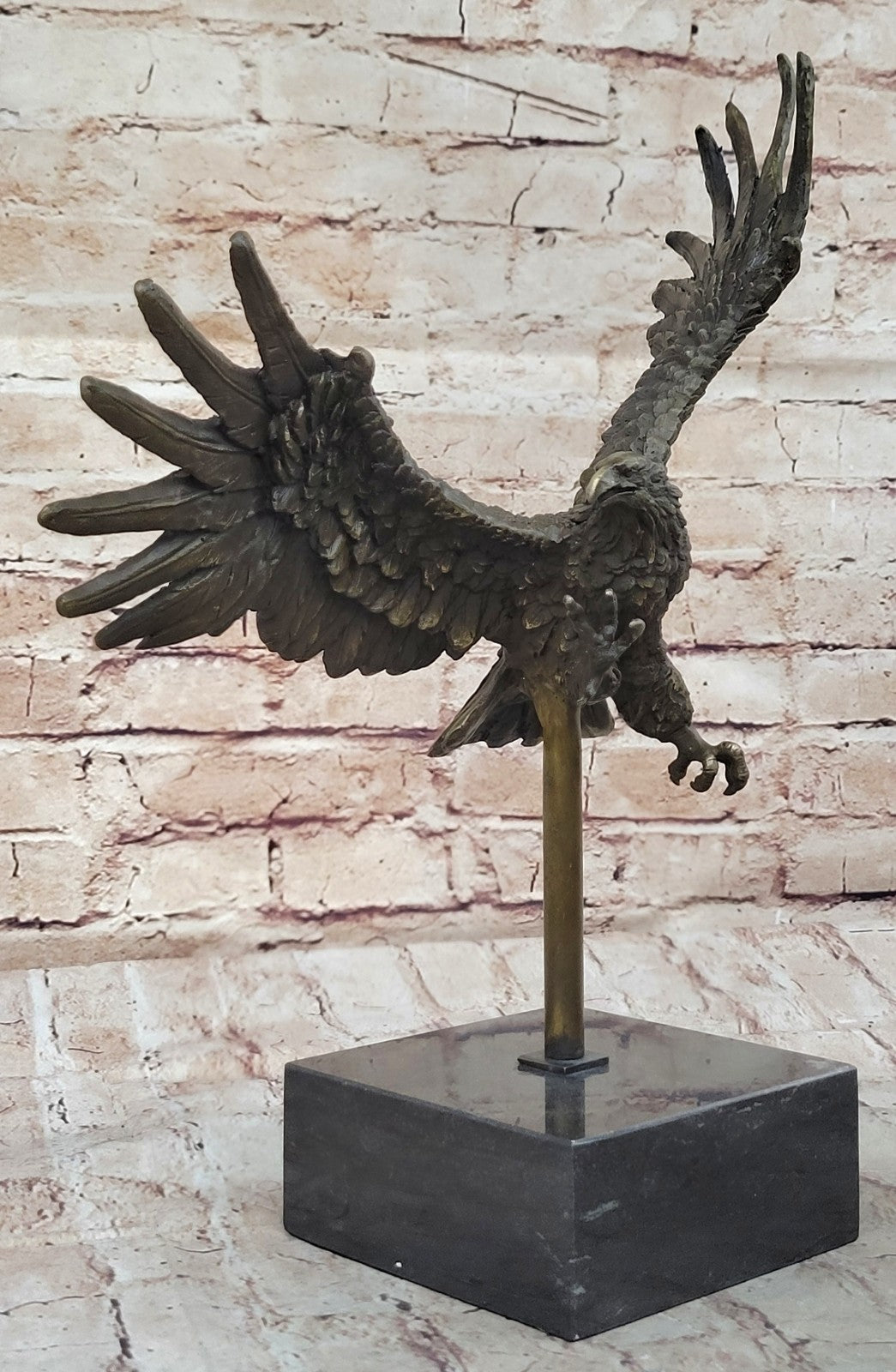 Large bronze Eagle sculpture by Milo. Finest USA bronze Hot casting Figure Sale