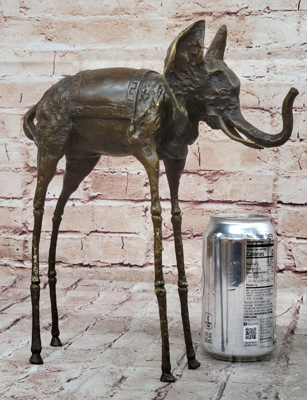 Museum Surreal Genuinen Bronze Sculpture, signed Salvador Dali. Picasso era Sale