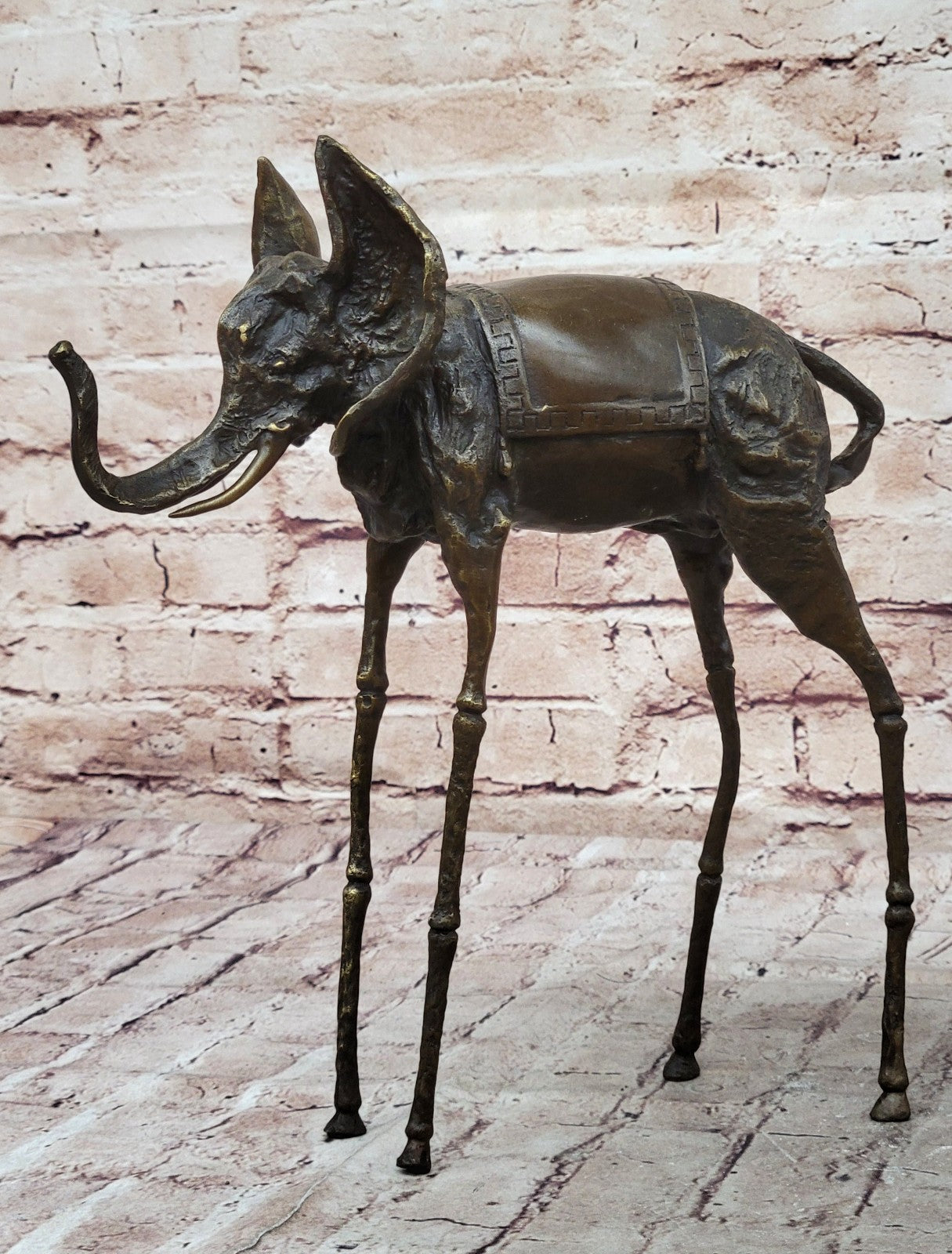 Museum Surreal Genuinen Bronze Sculpture, signed Salvador Dali. Picasso era Sale