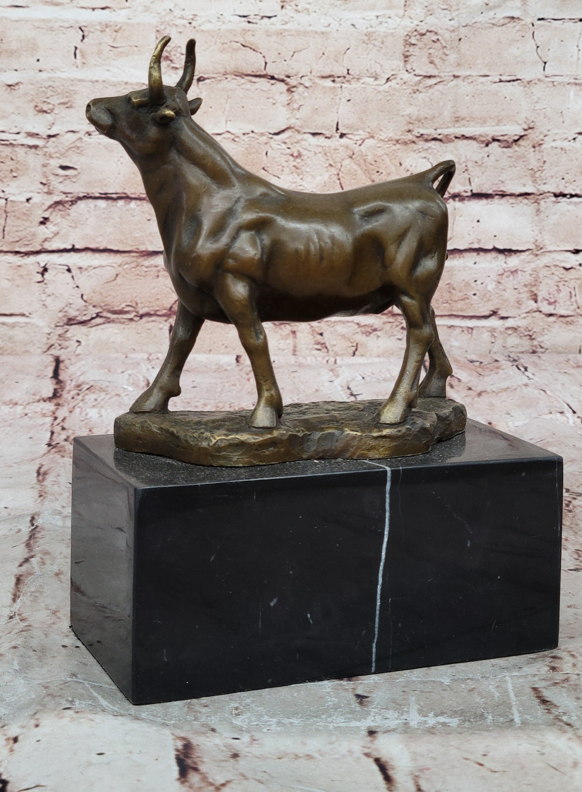 MAJESTIC BRONZE ART SCULPTURE STATUE COW CLASSIC BULL SIGNED:MILO FIGURINE SALE