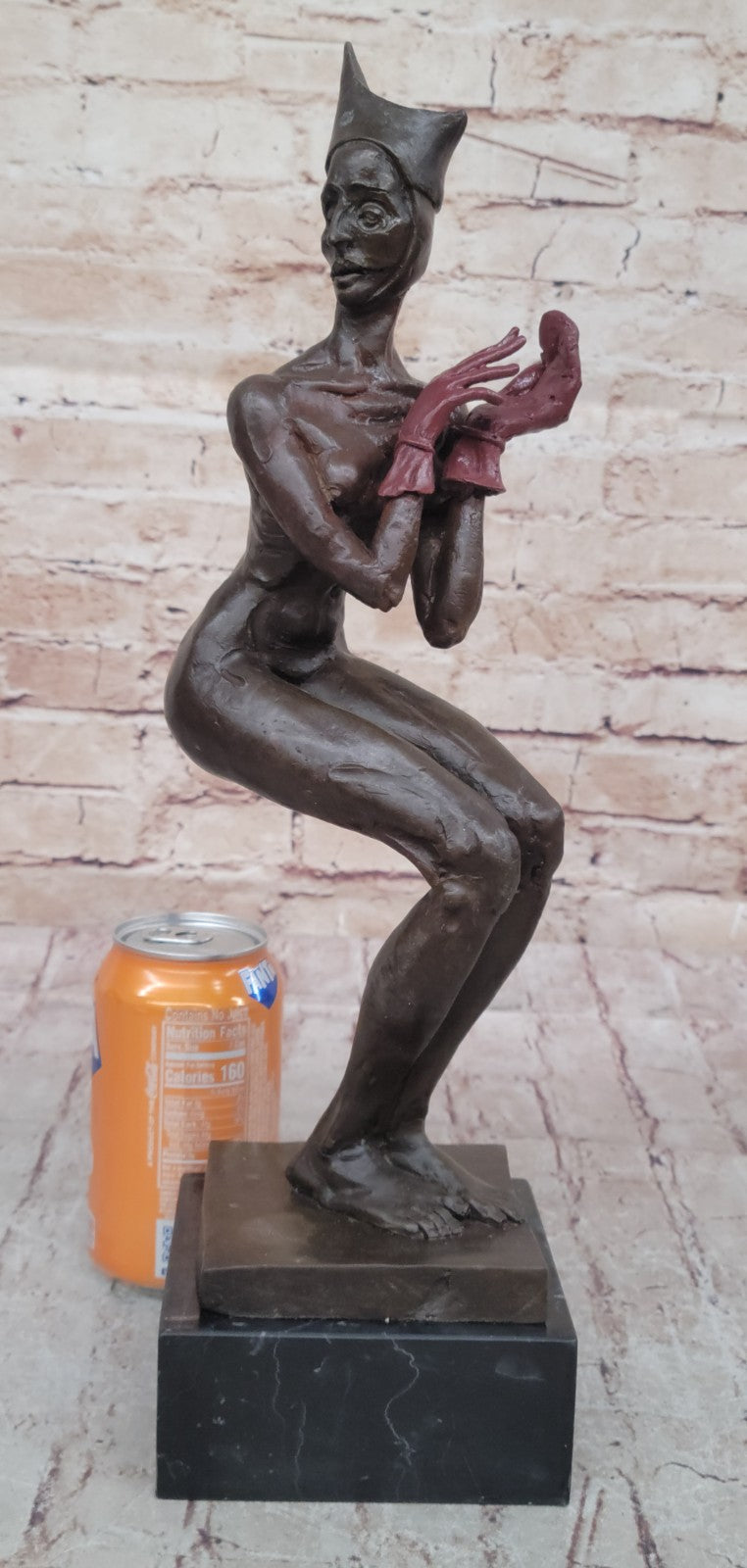 Handcrafted Bronze Court Jester Sculpture by Aldo Vitaleh, Art Deco Decorative Figurine