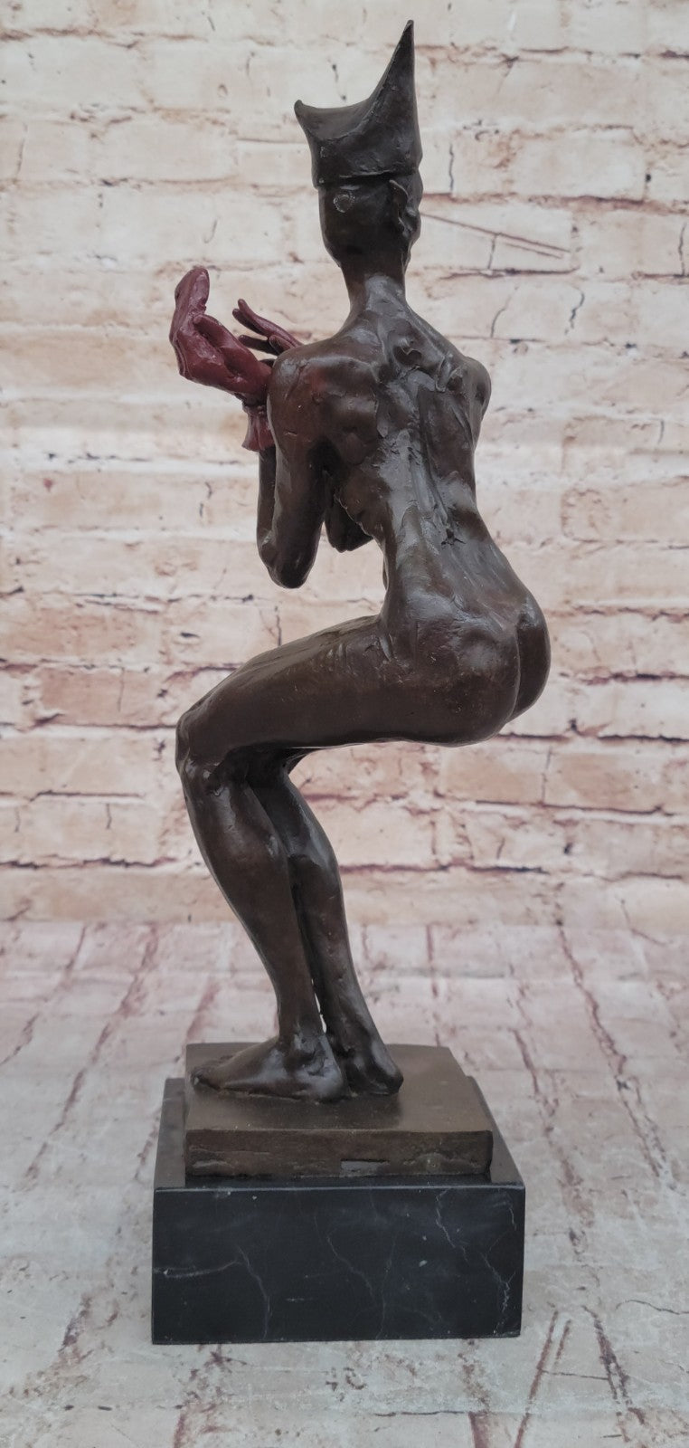 Handcrafted Bronze Court Jester Sculpture by Aldo Vitaleh, Art Deco Decorative Figurine