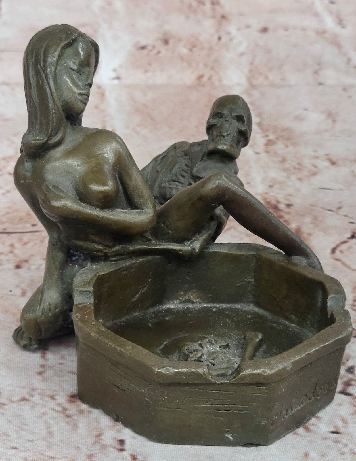 Skeleton Skull Nude Girl Ashtray Gothic Ashtray Special Bronze Statue Figure