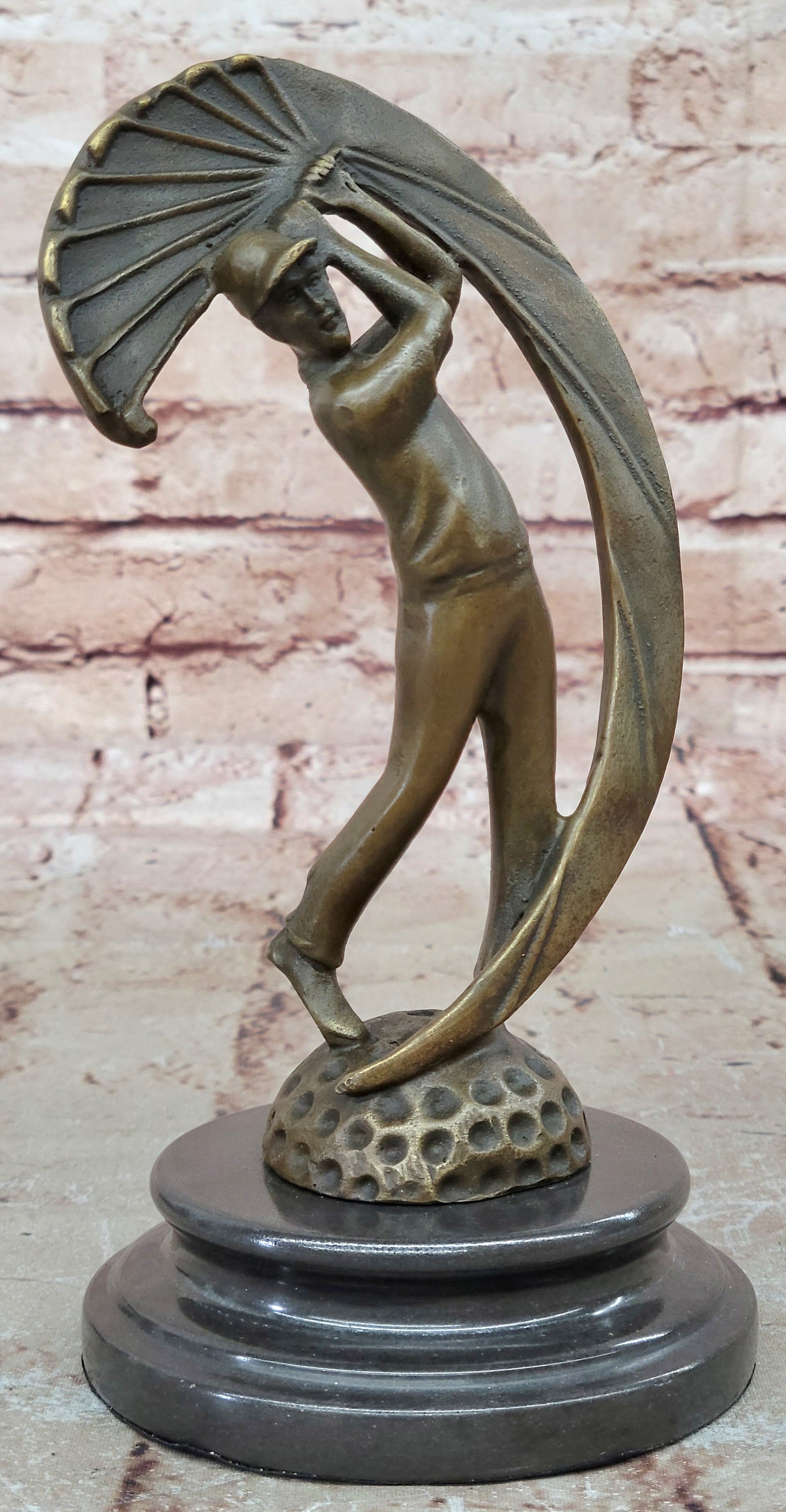 Aldo Vitaleh Male Golfer Sculpture: A Golf Art Collectible Figure