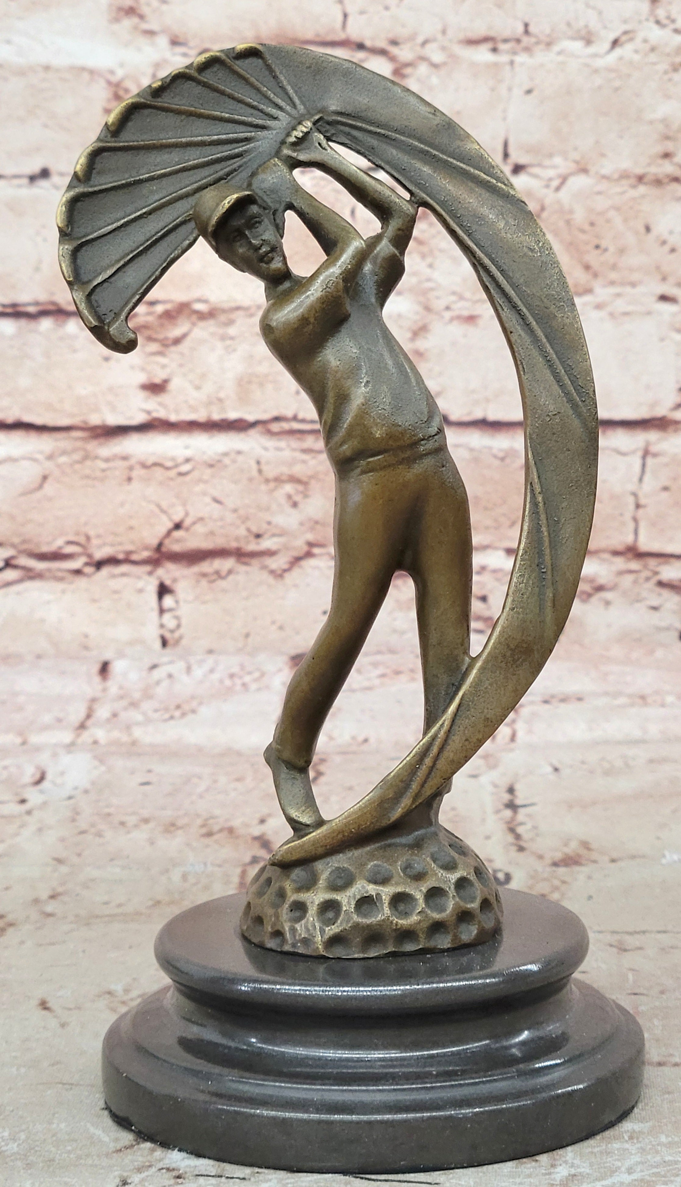 Aldo Vitaleh Male Golfer Sculpture: A Golf Art Collectible Figure