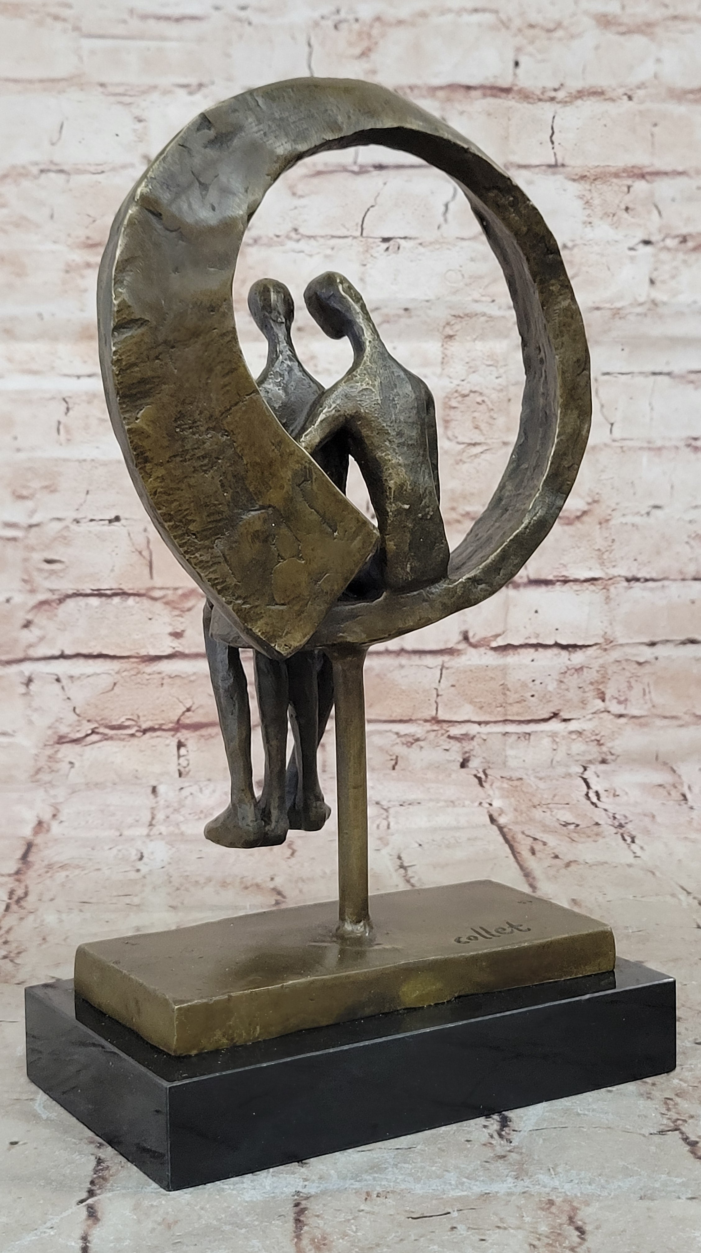 Romantic Abstract Couple Bronze Sculpture – Modern Signed Classic Decor for Sale