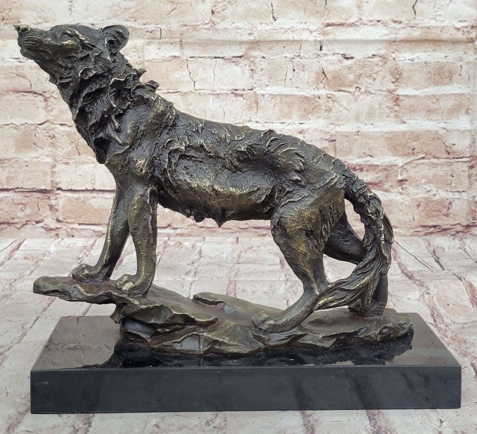 Handcrafted bronze sculpture SALE Arti French By Wolf Howling Wildlife Cast