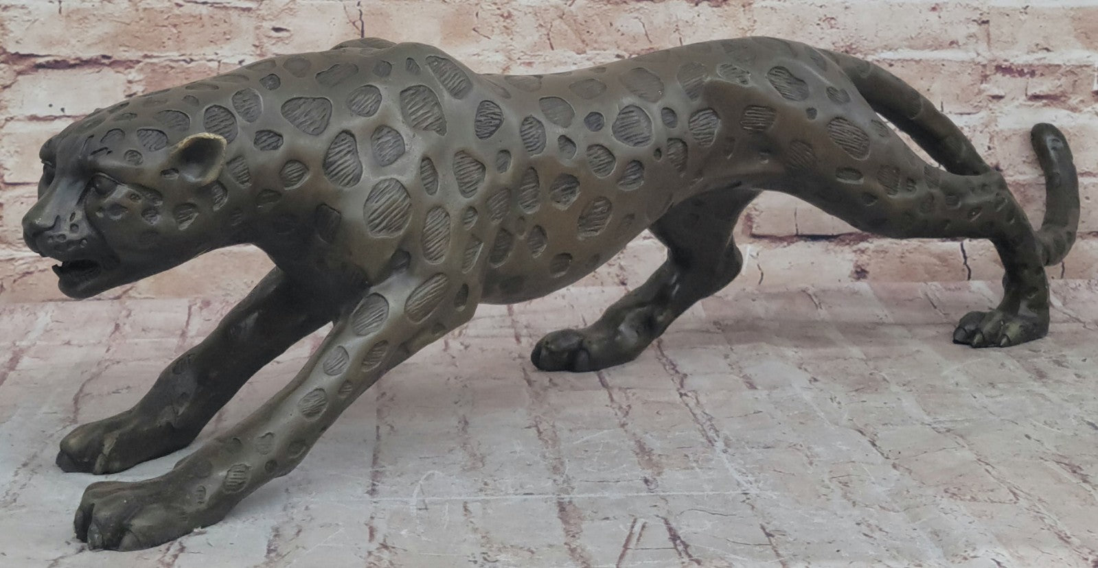 Art Deco Hot Cast Wildlife animal Puma Cheetah Bronze Sculpture Figurine Figure