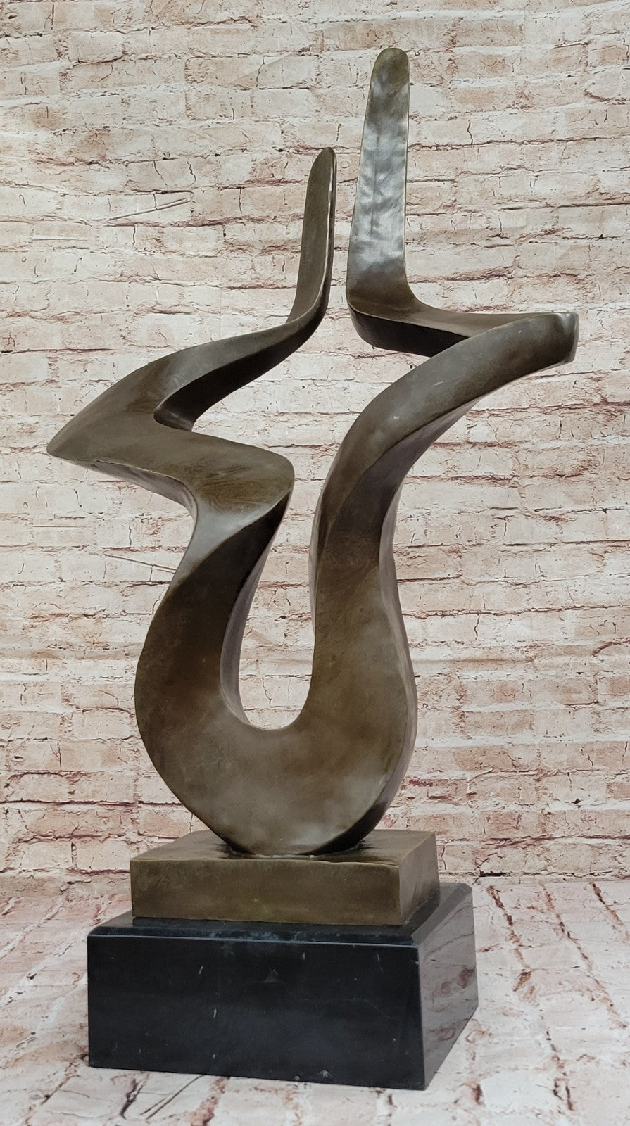 100% Solid Bronze Surrealistic Chic Design Home Office Decoration Figurine Figure