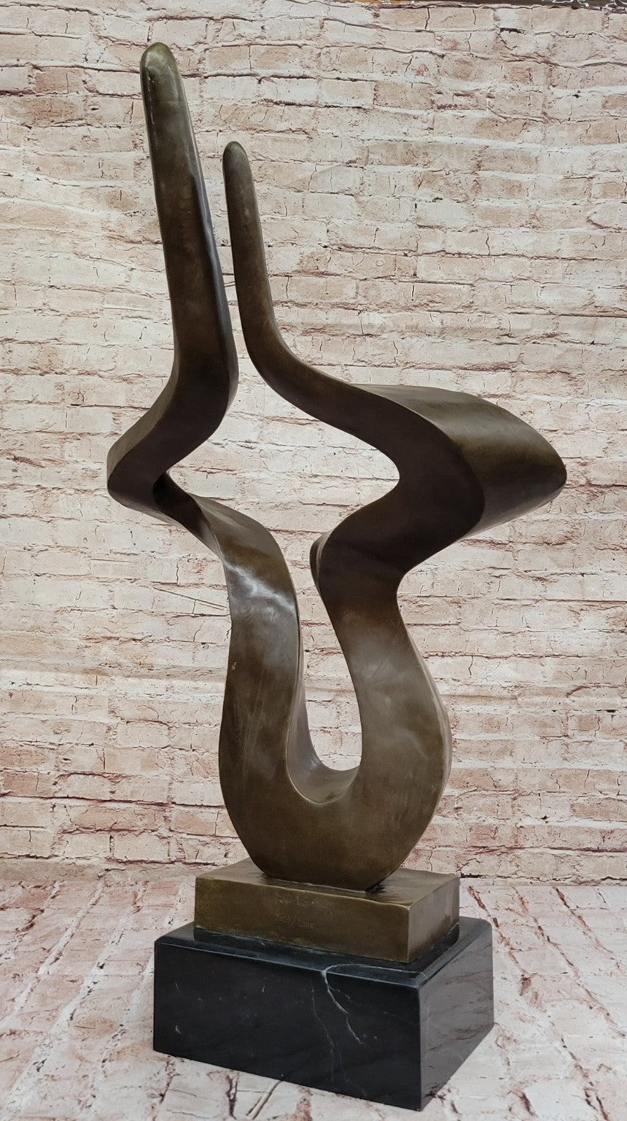 100% Solid Bronze Surrealistic Chic Design Home Office Decoration Figurine Figure