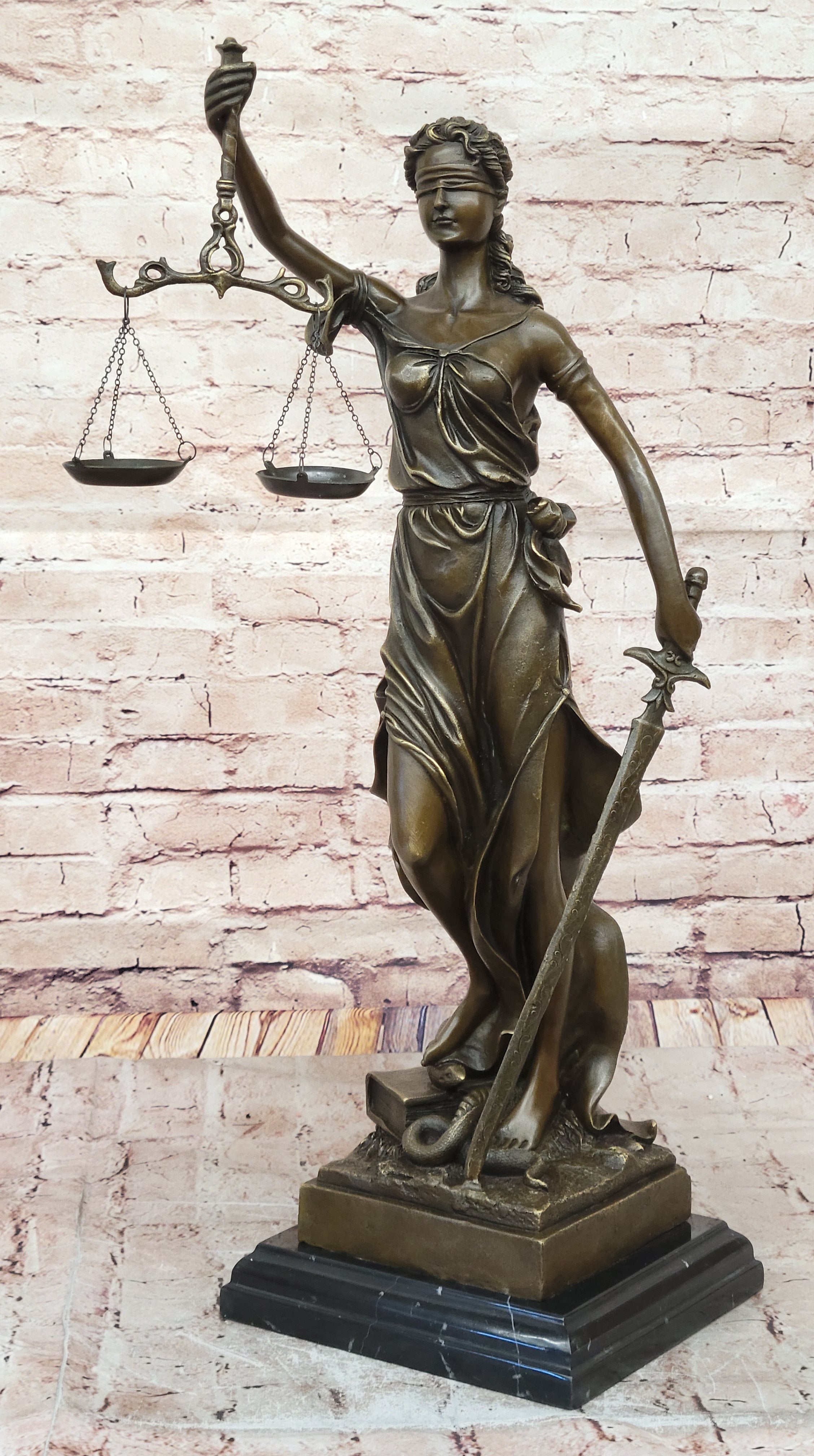 Bronze Sculpture Statue Blind Lady Justice Scales Law Lawyer Attorney Office NR