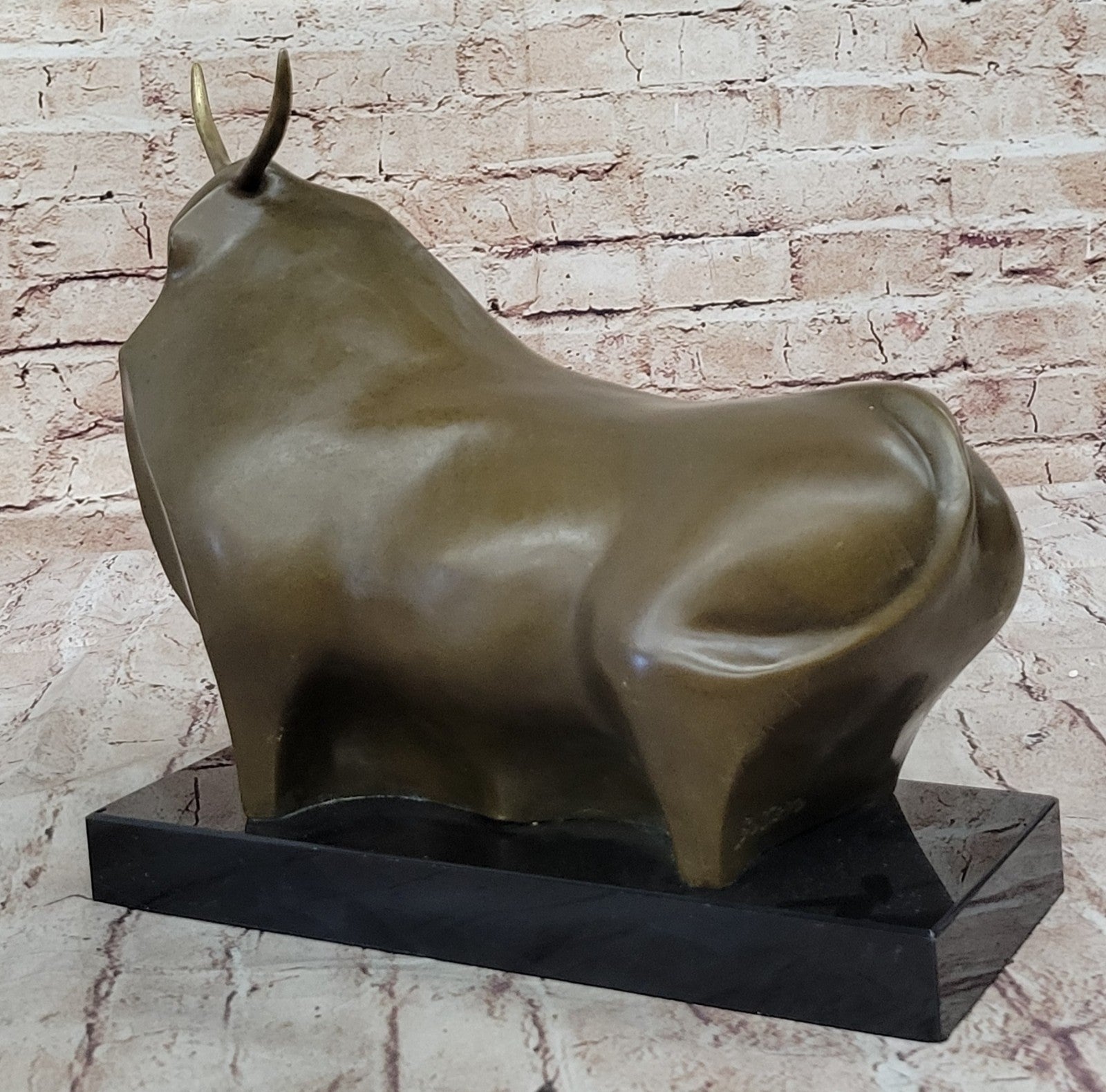 Bronze Sculpture Collectible Home Office Decoration Botero Bull Sale Figurine